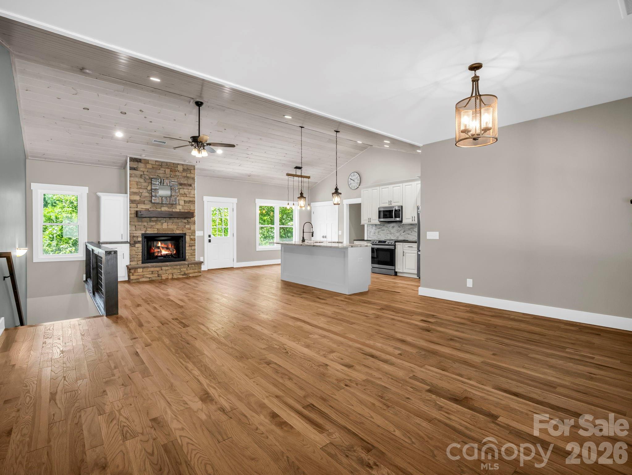 38 Scenic View Drive — Hendersonville