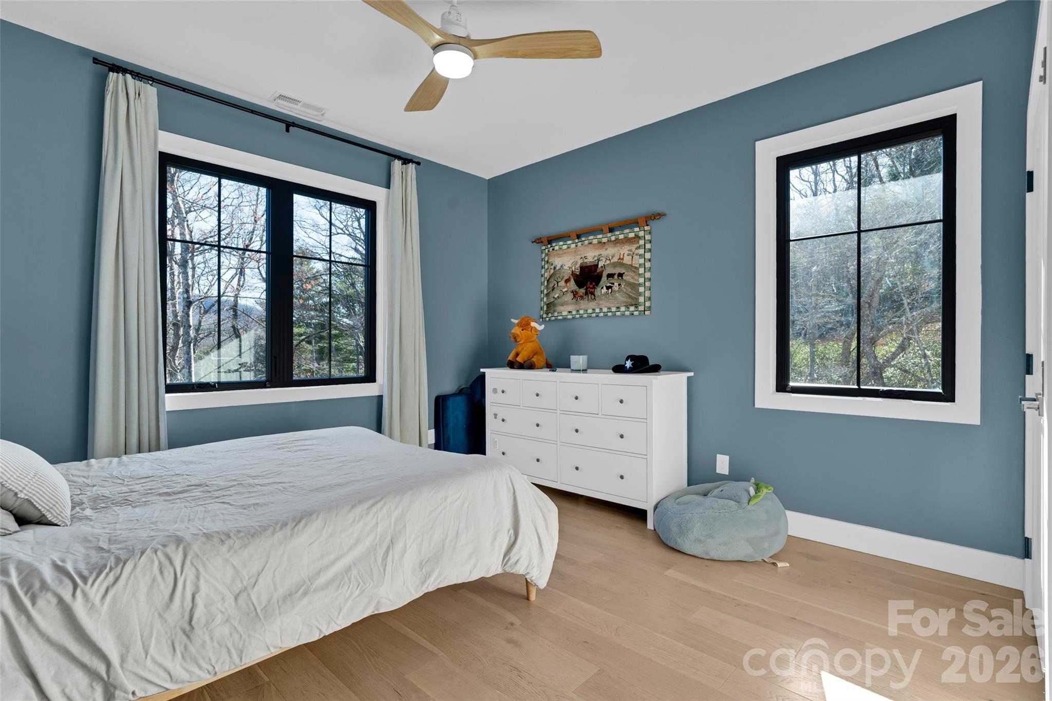 26 Pineview Road — Fairview