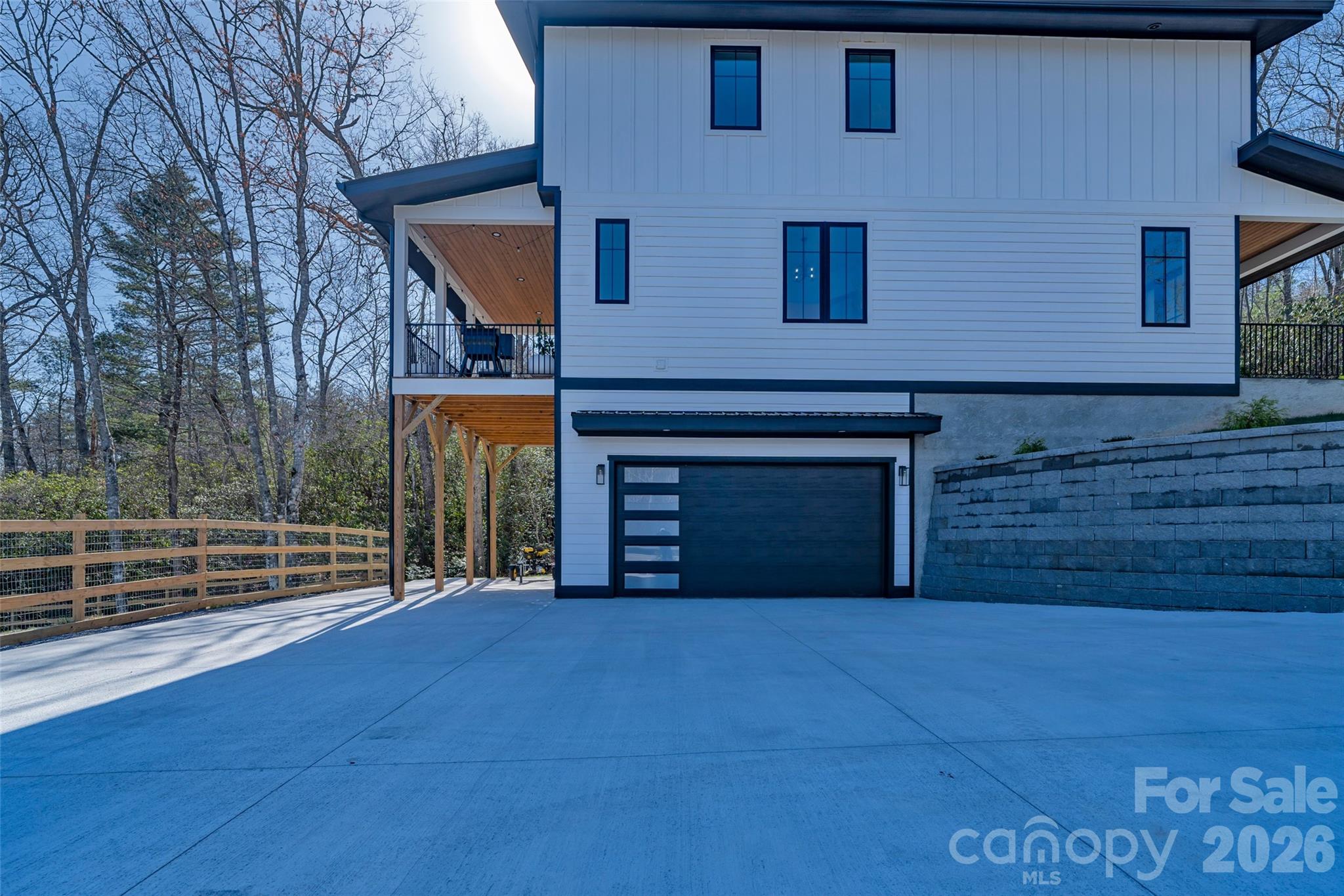 26 Pineview Road — Fairview