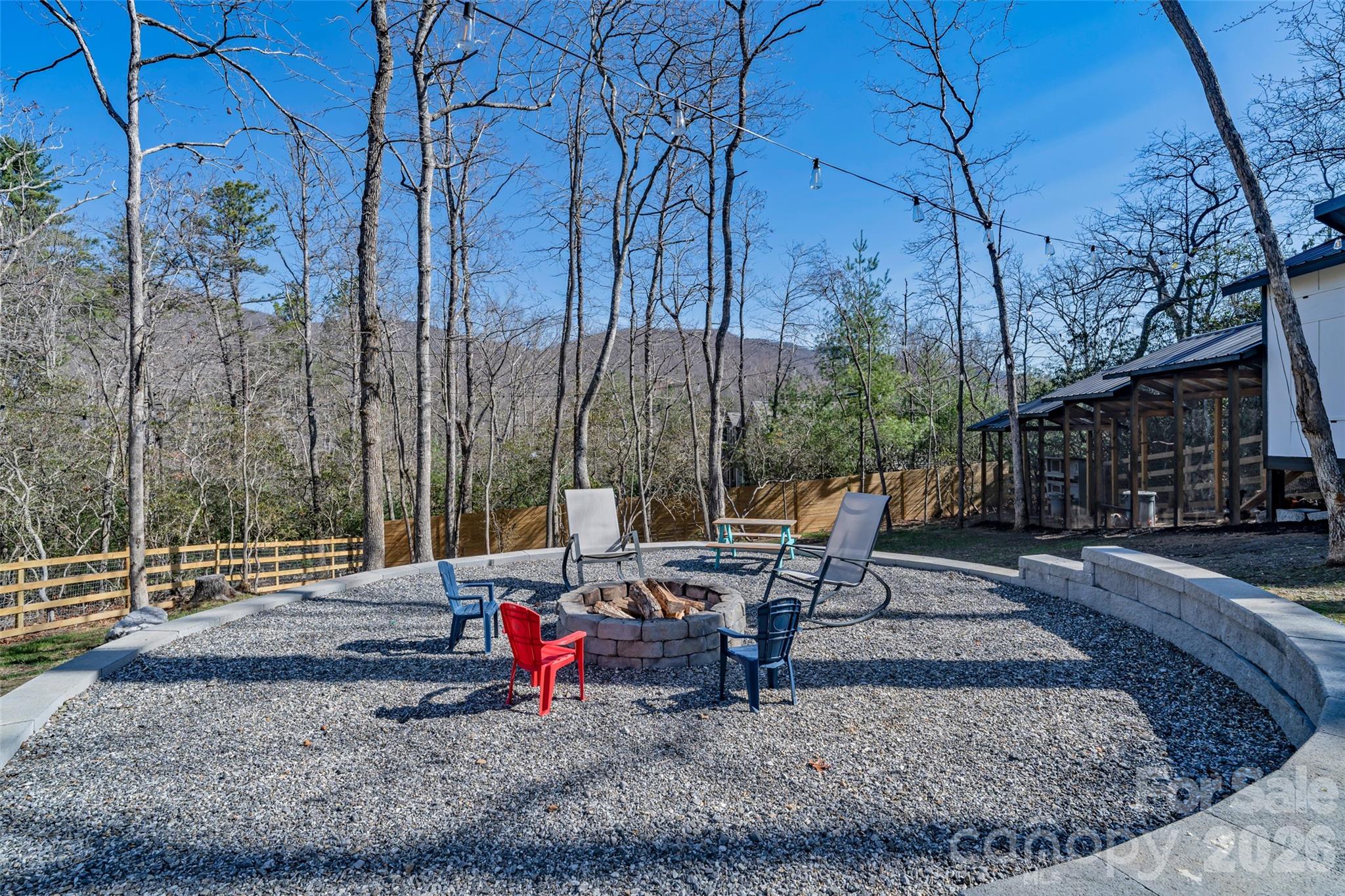 26 Pineview Road — Fairview