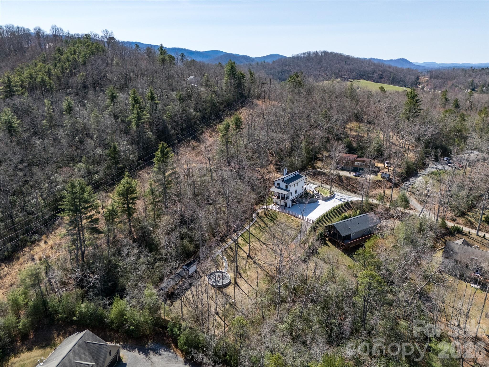 26 Pineview Road — Fairview