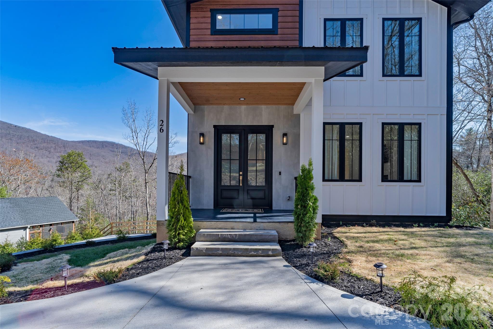 26 Pineview Road — Fairview