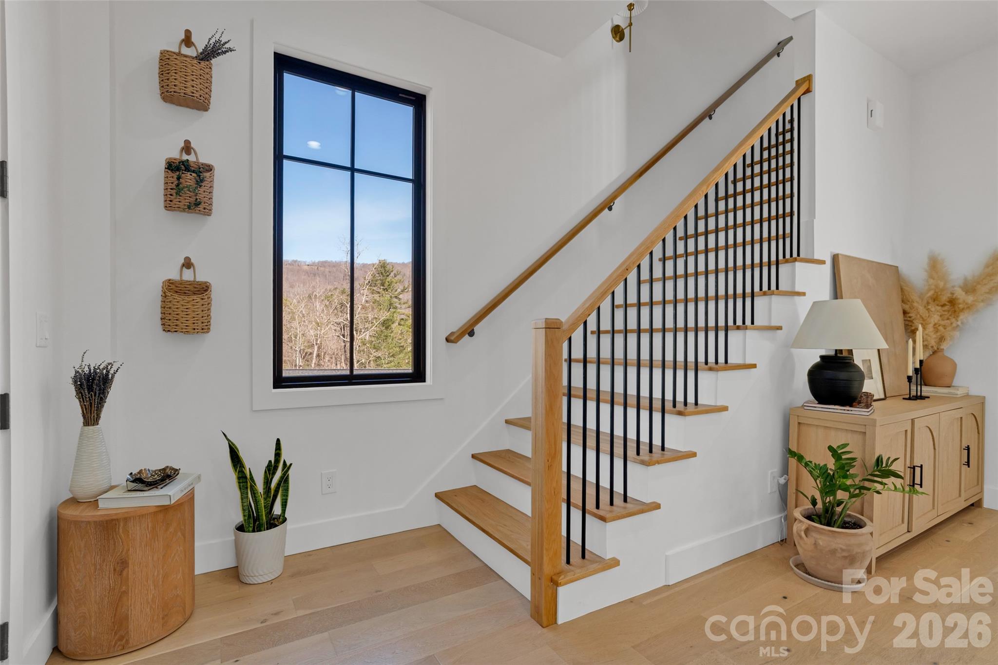 26 Pineview Road — Fairview