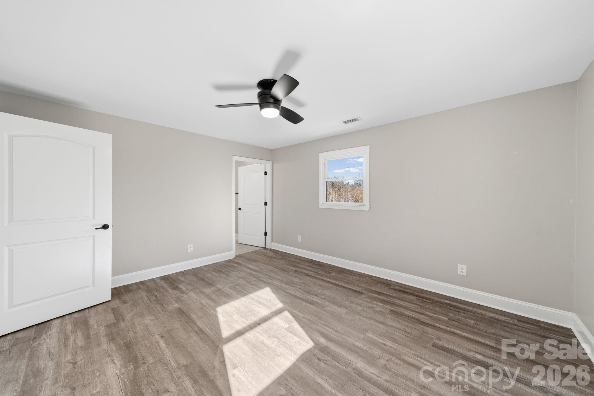 861 Union Church Road — Lancaster