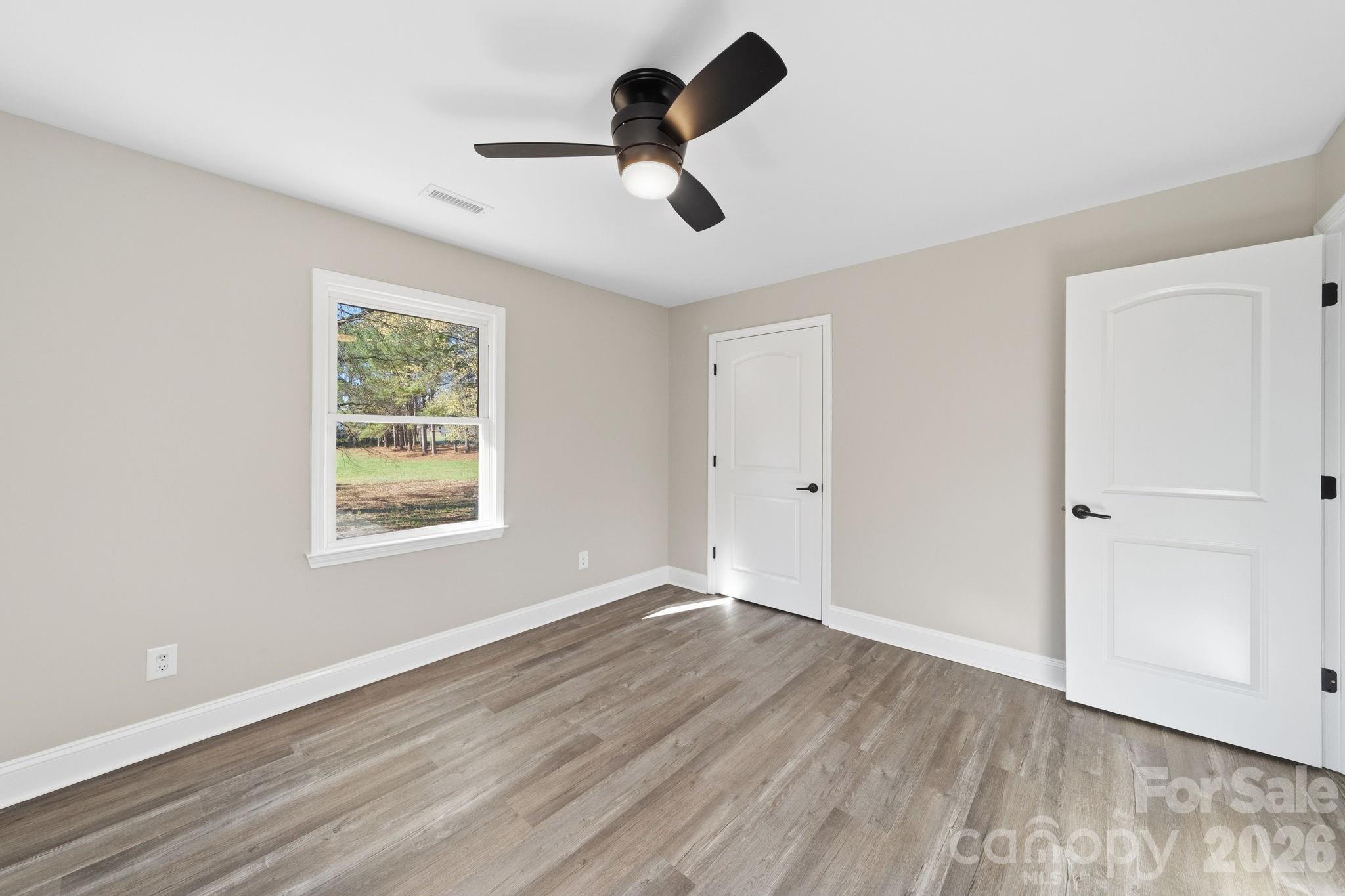 861 Union Church Road — Lancaster