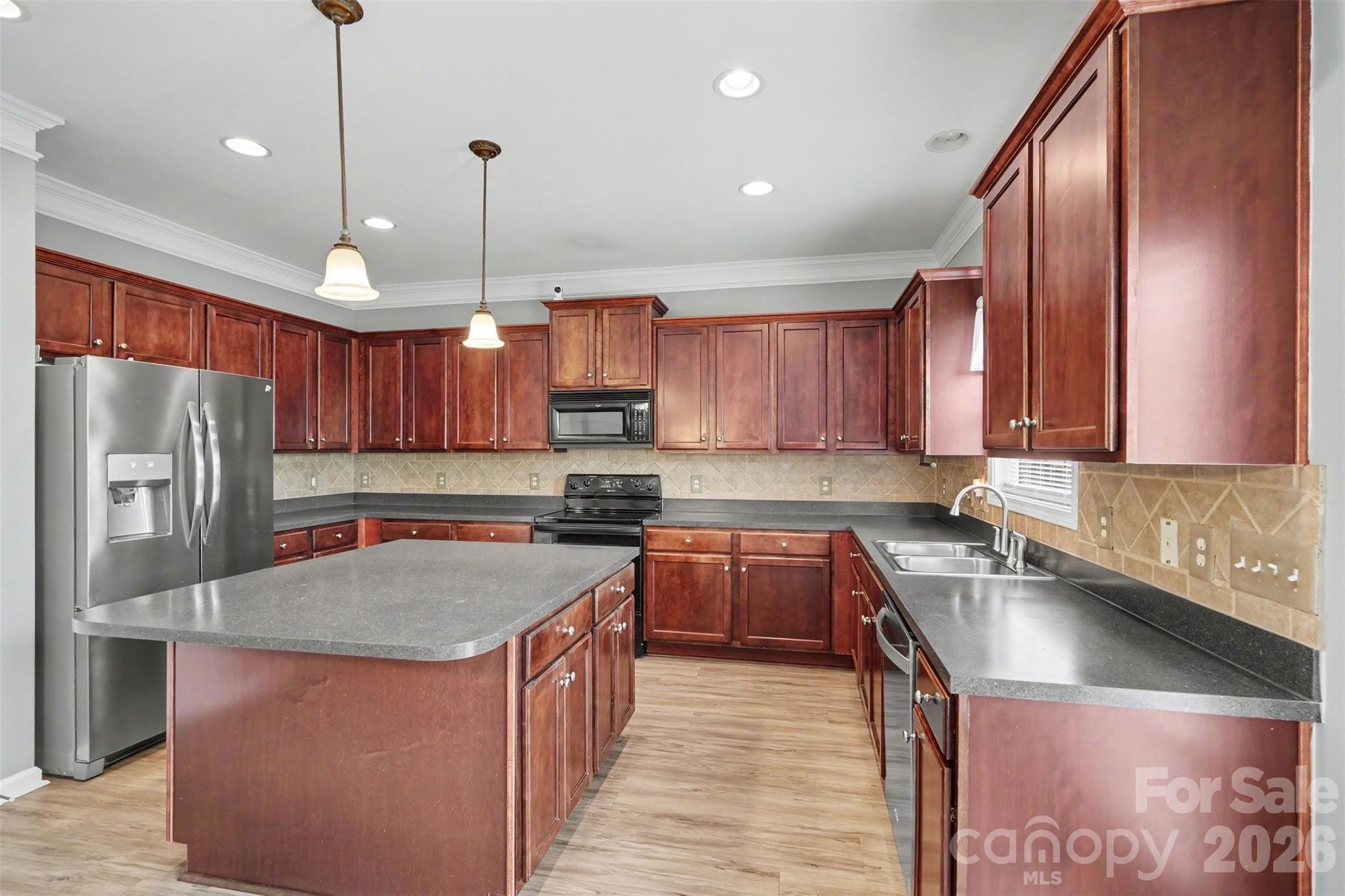 5912 Lindley Crescent Drive — Indian Trail