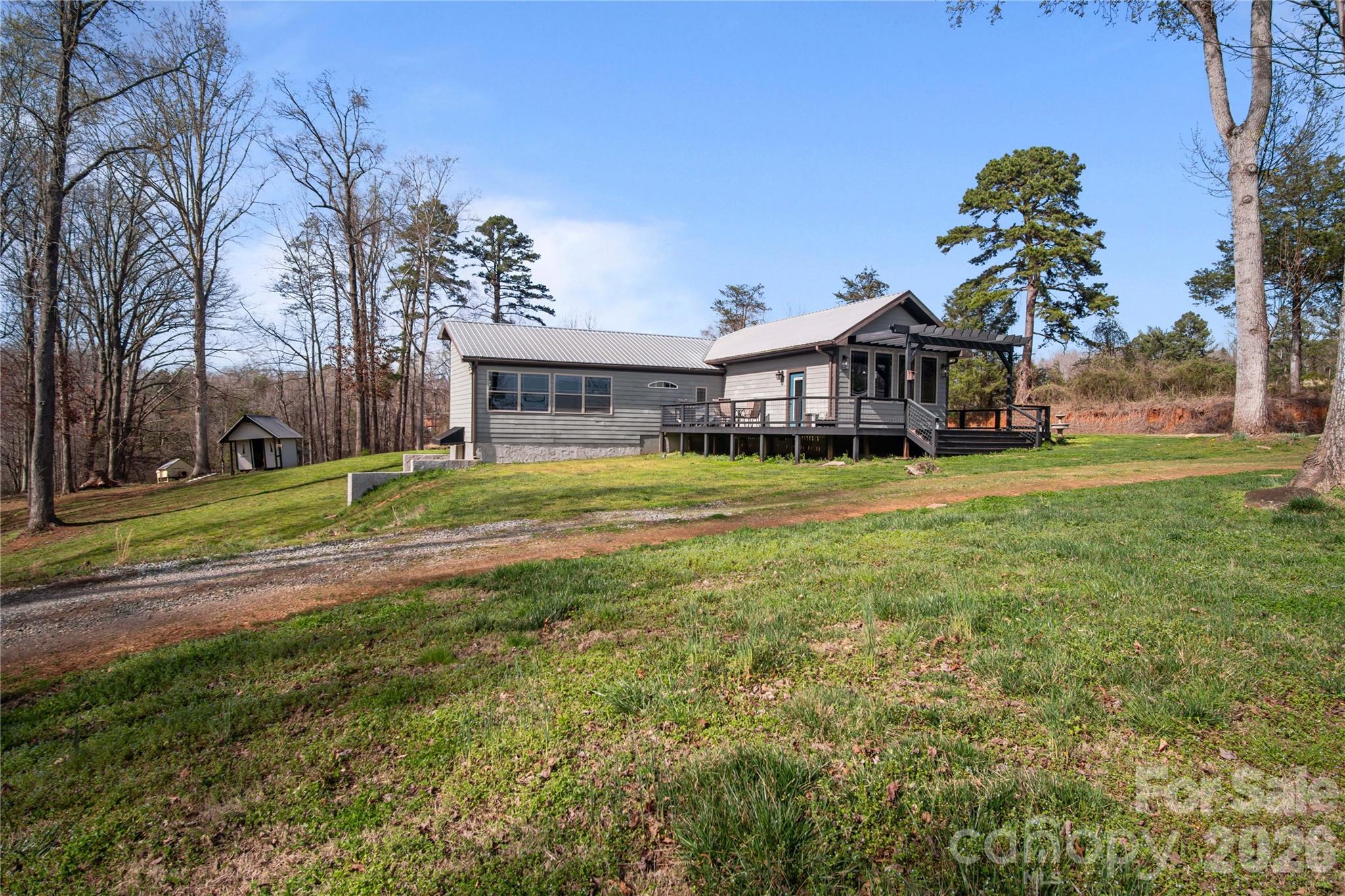 4107 Sandy Plains Road — Tryon
