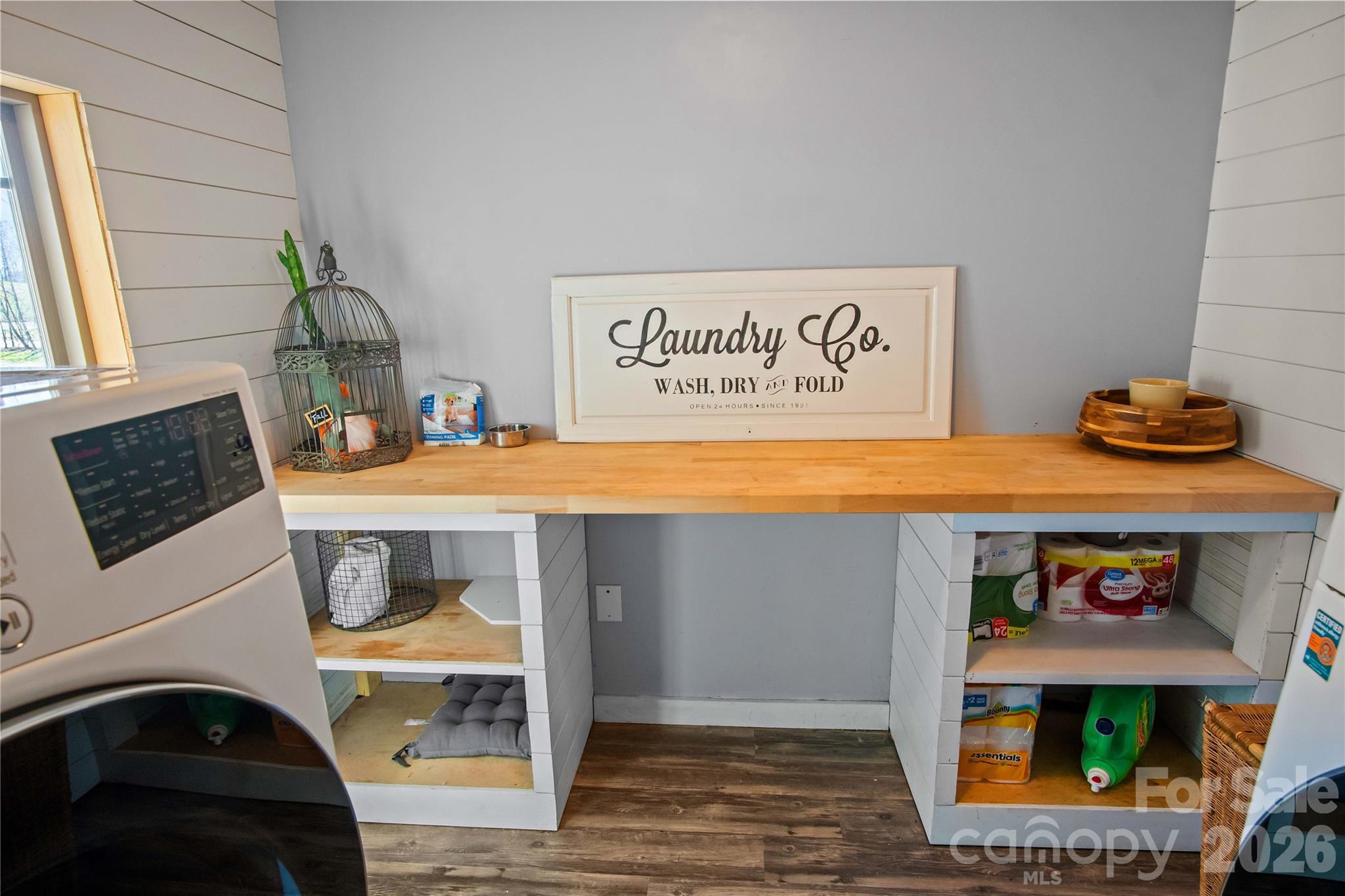 4107 Sandy Plains Road — Tryon