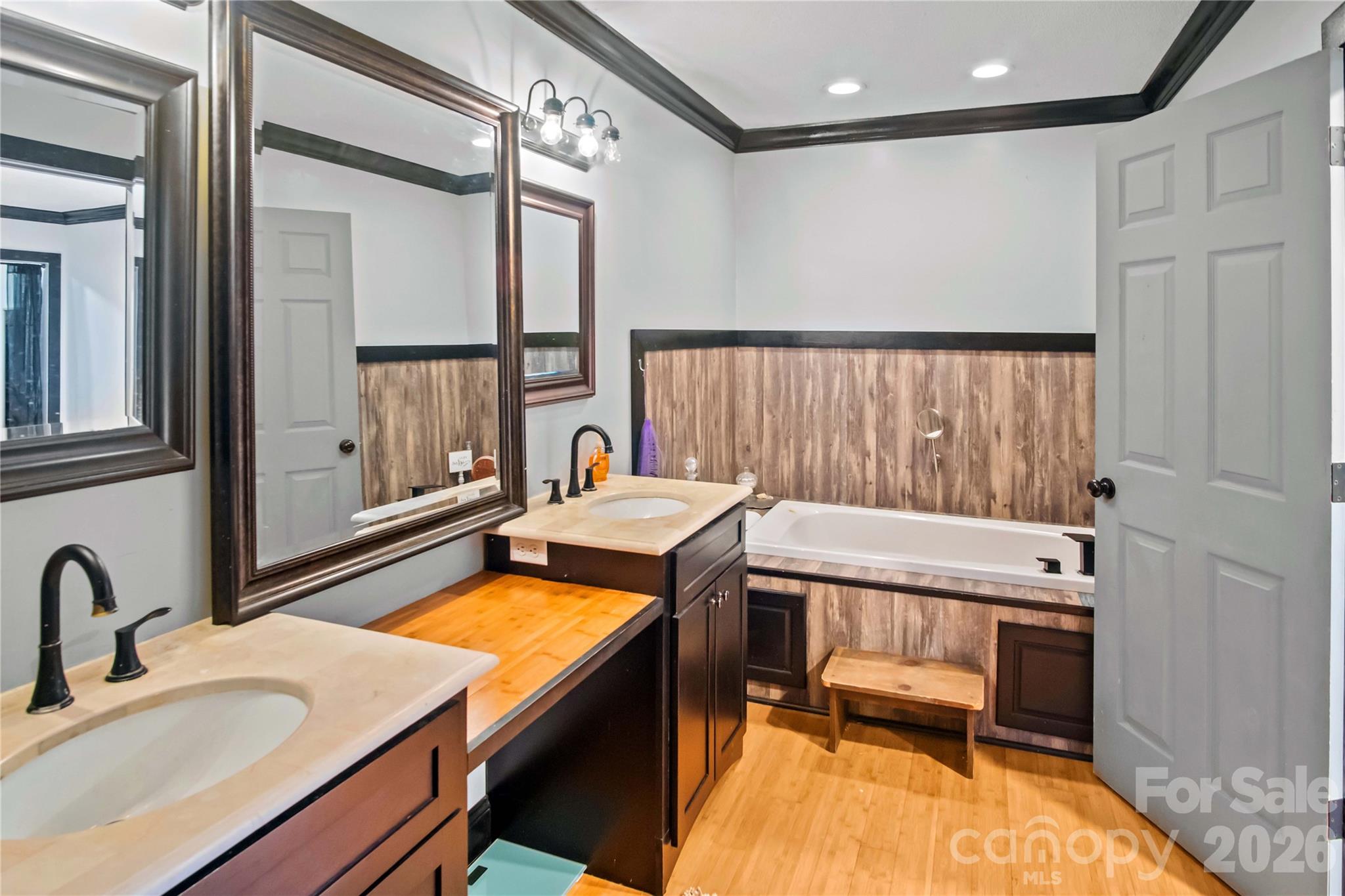 4107 Sandy Plains Road — Tryon