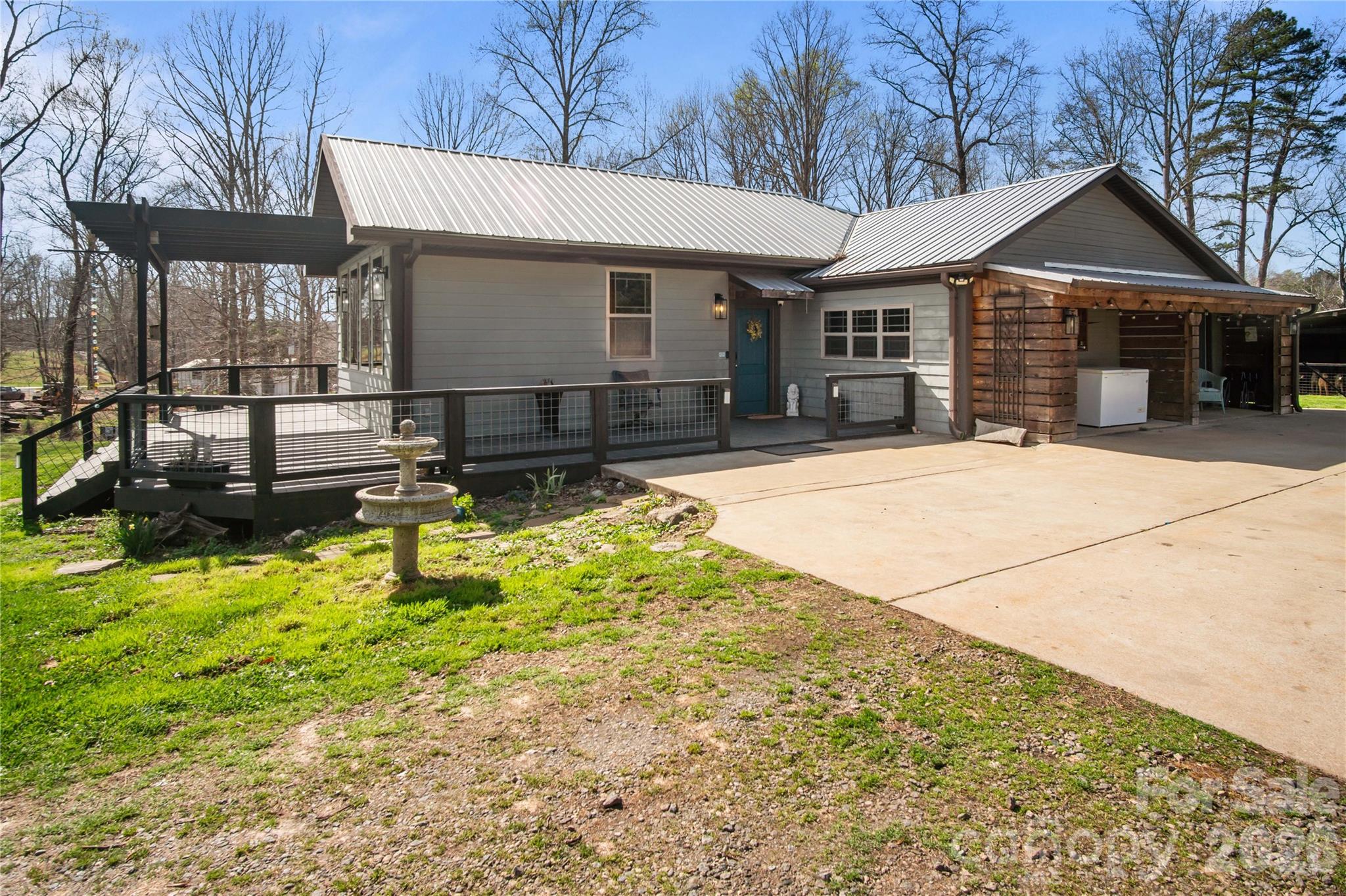 4107 Sandy Plains Road — Tryon