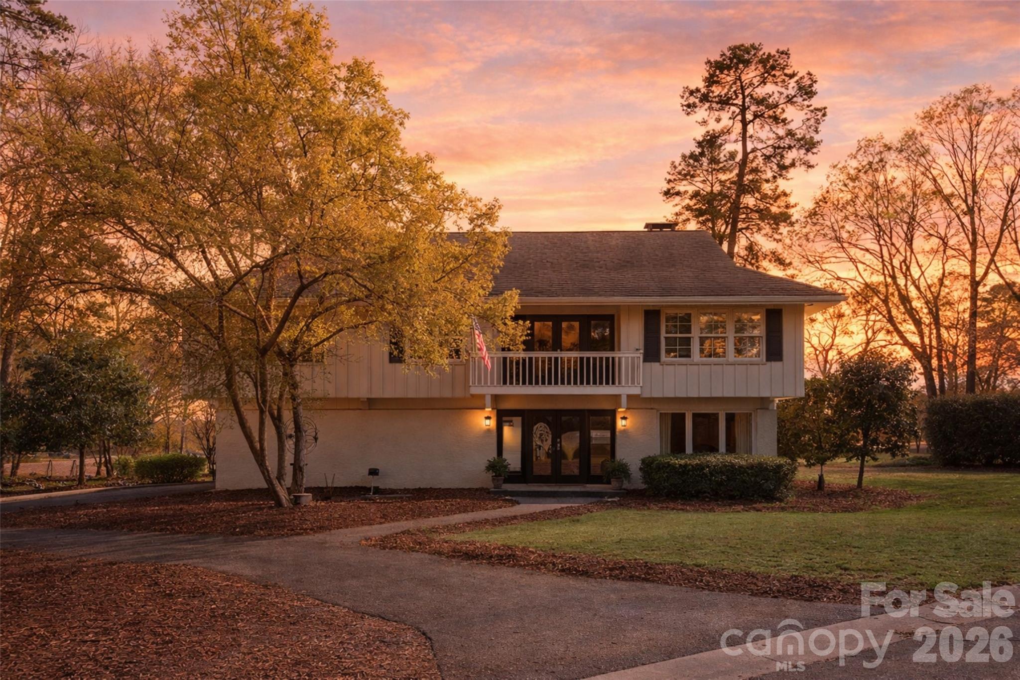 22 Honeysuckle Lane — Lake Wylie