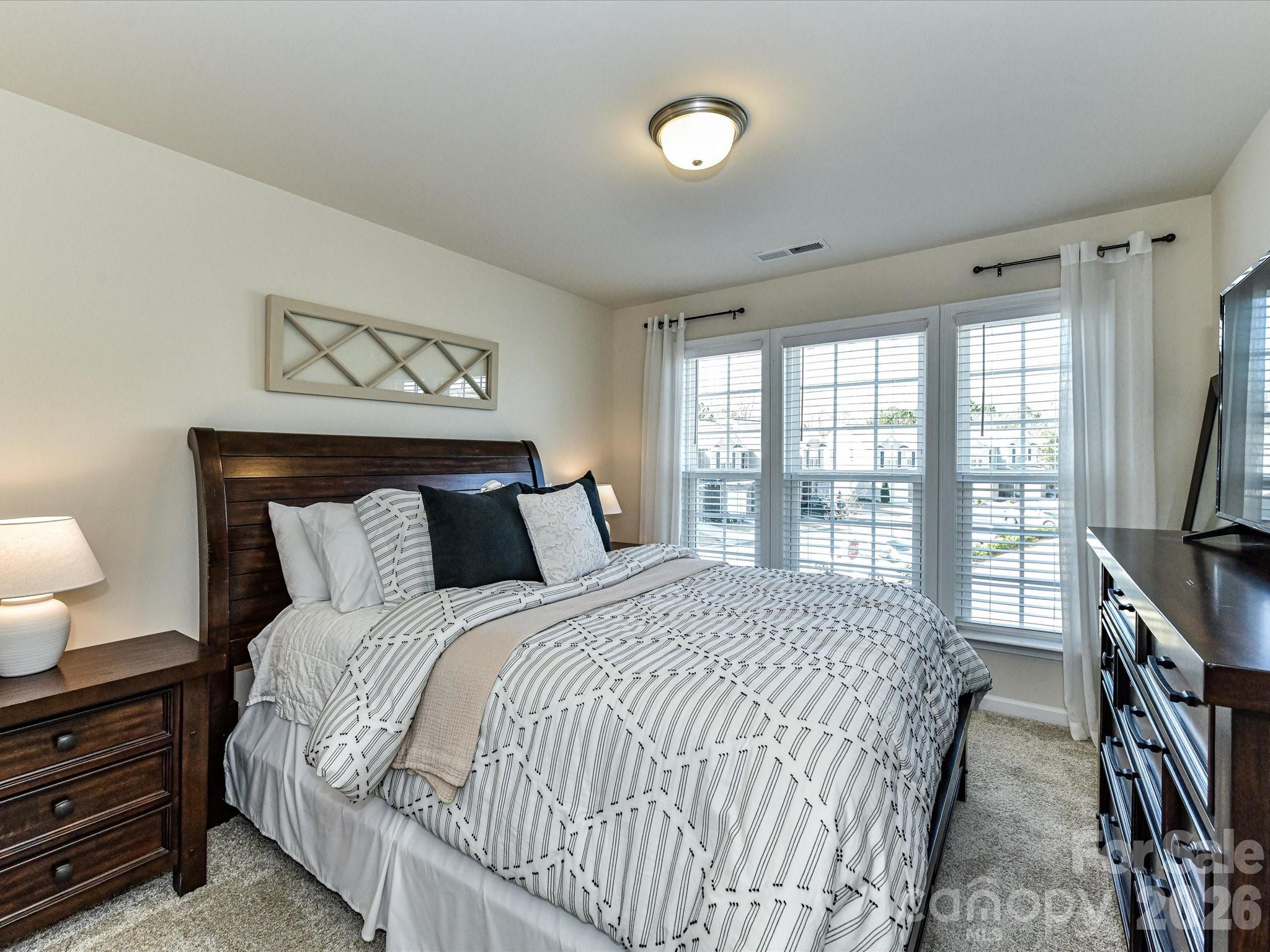 806 Canoe Song Road — Fort Mill