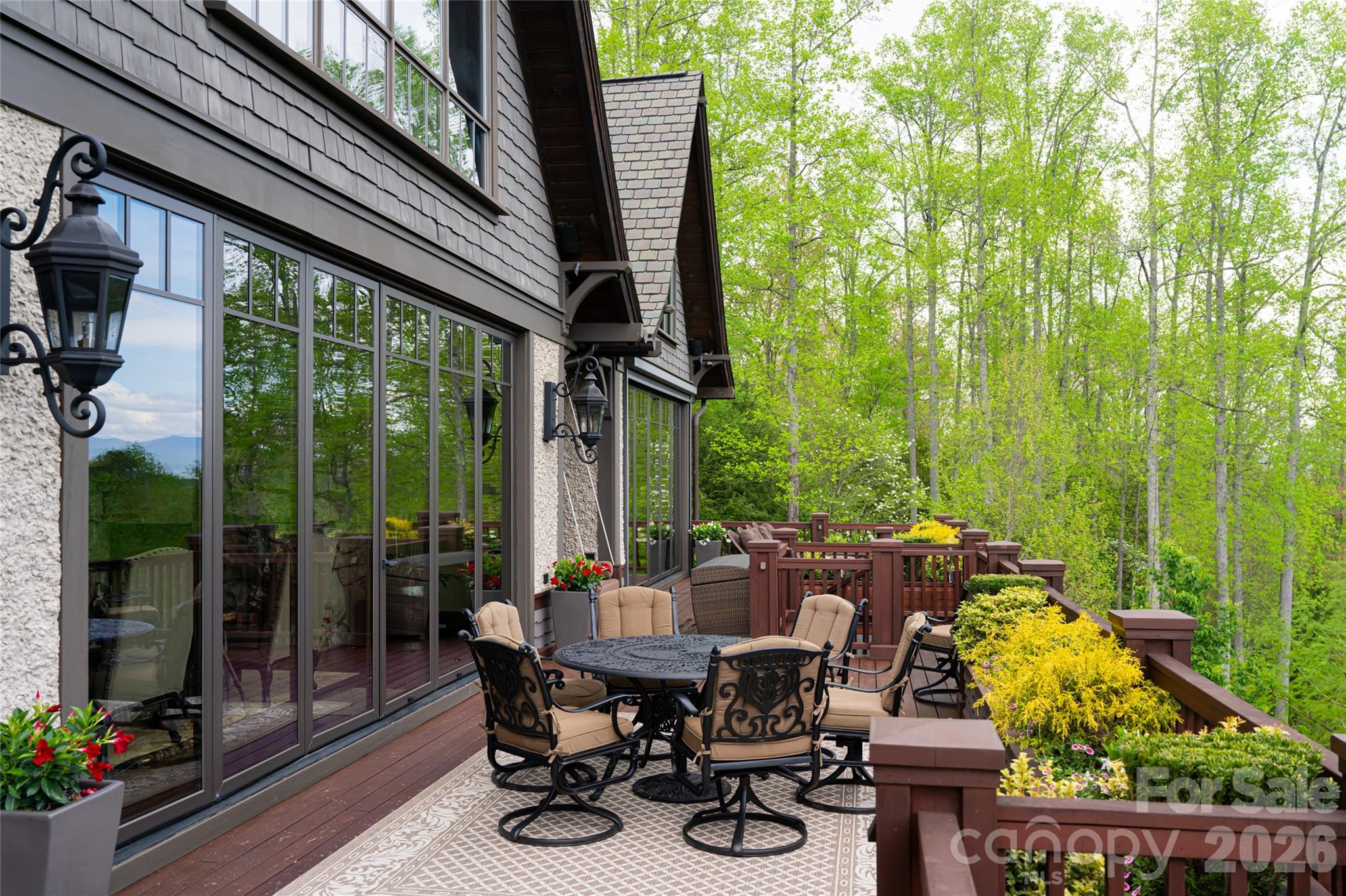 66 N Deerhaven Lane — Asheville