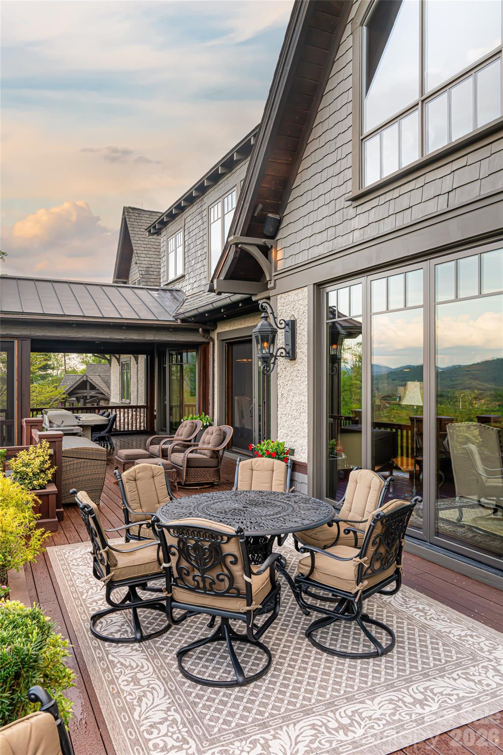 66 N Deerhaven Lane — Asheville