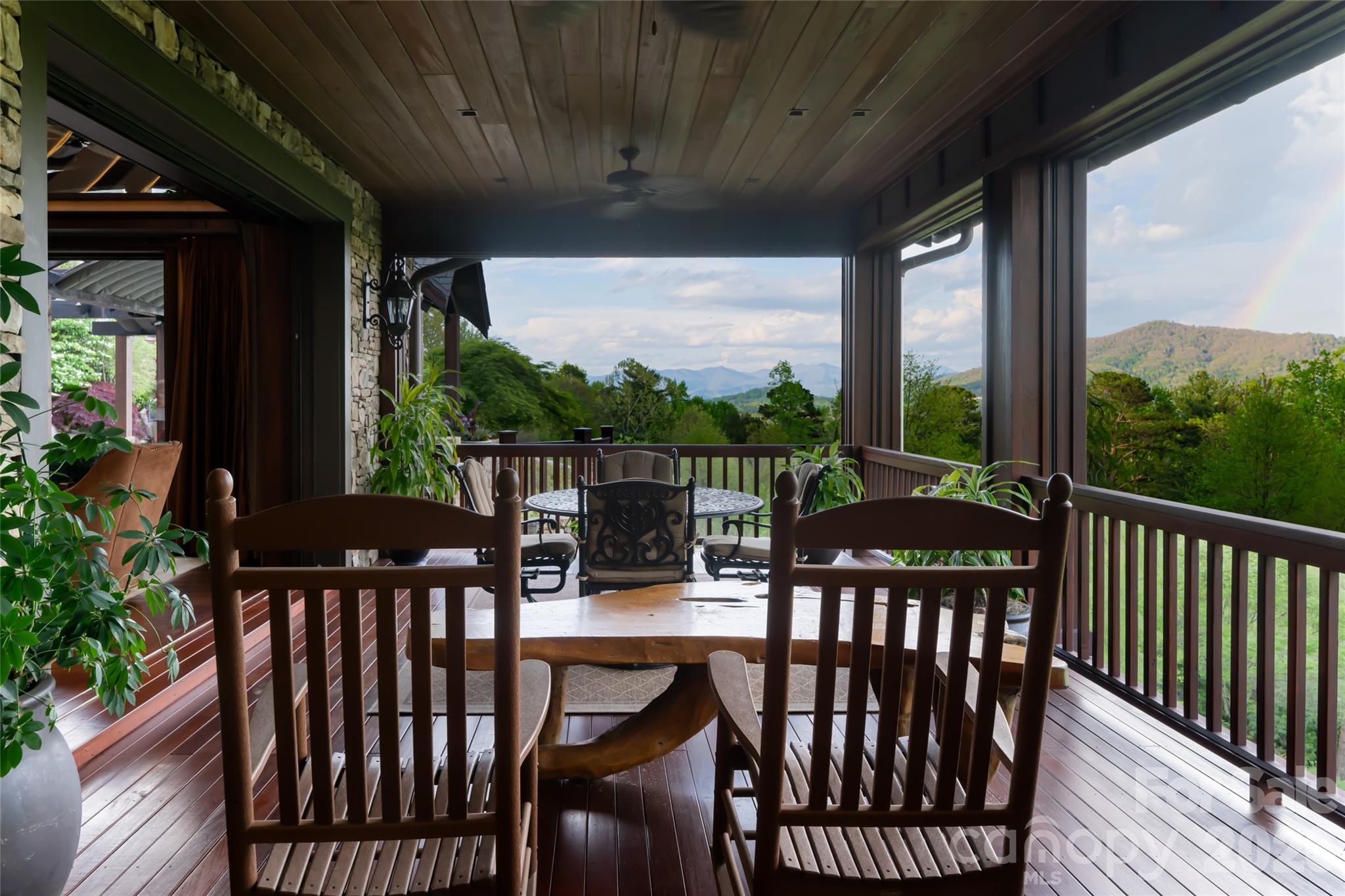 66 N Deerhaven Lane — Asheville
