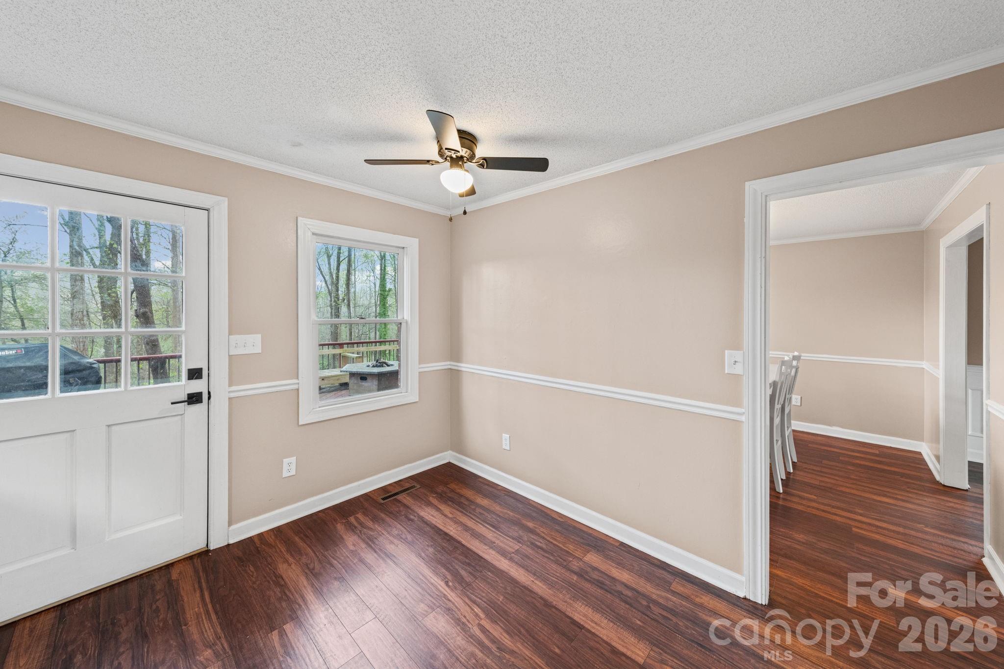 200 Maple Court — Lexington