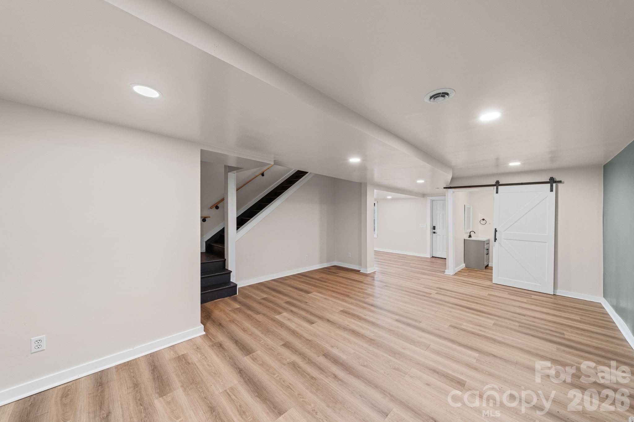 200 Maple Court — Lexington