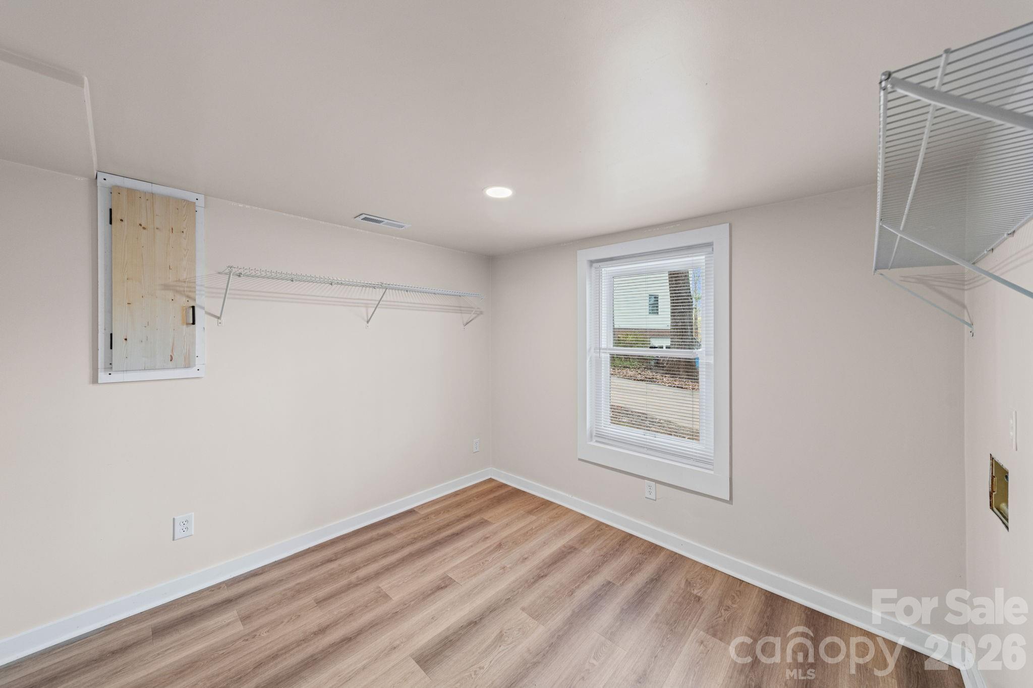 200 Maple Court — Lexington