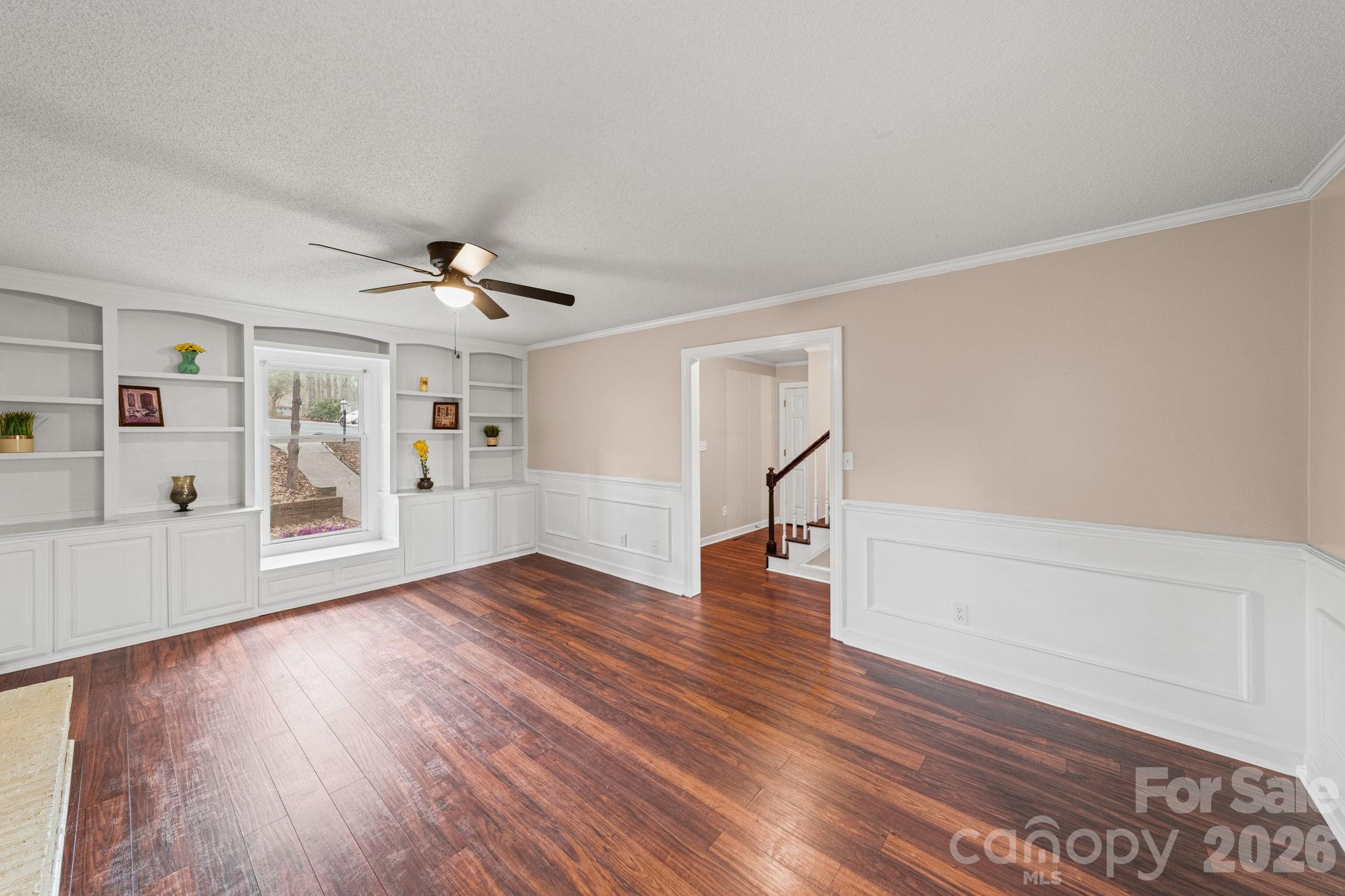 200 Maple Court — Lexington