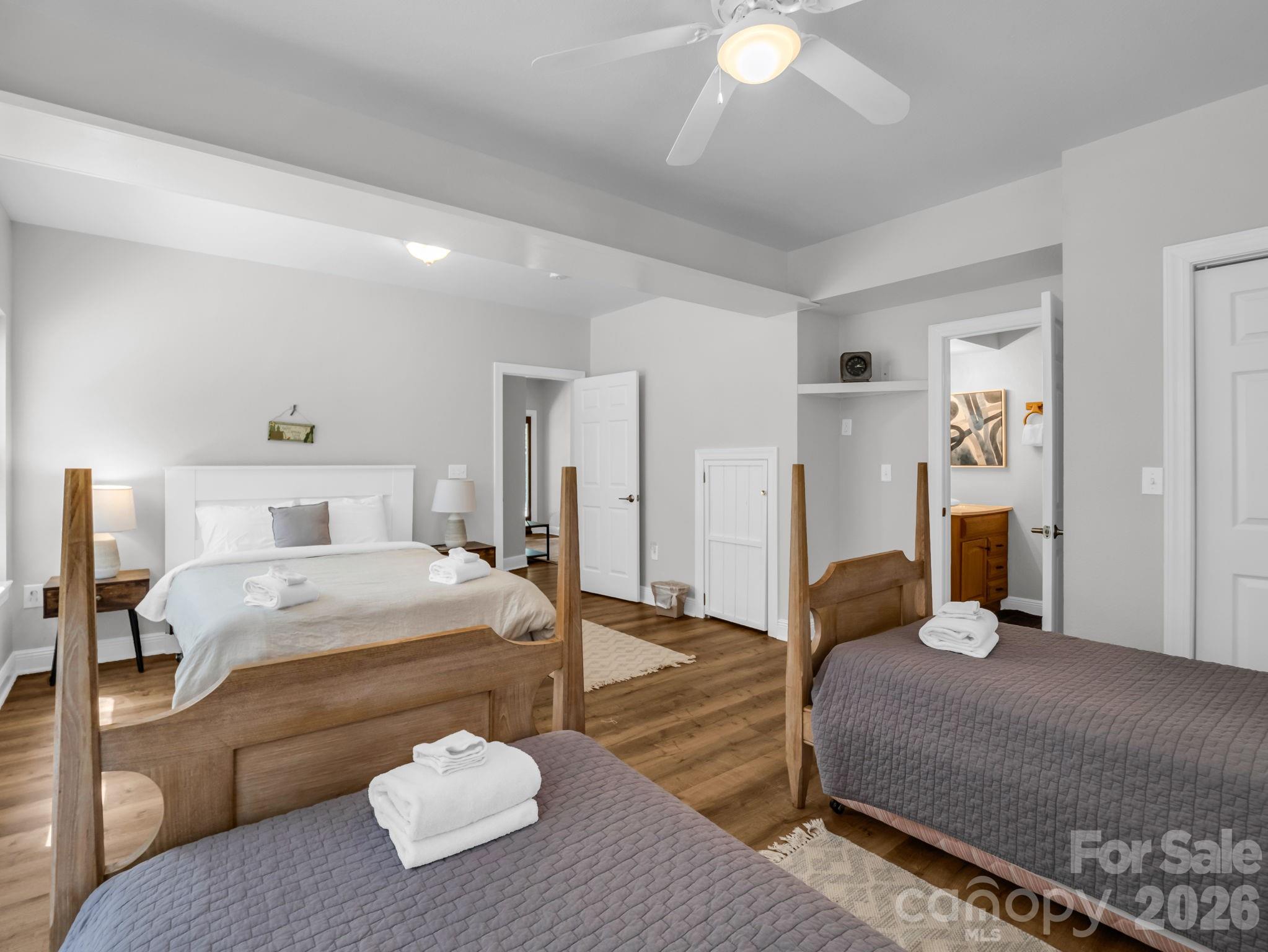 121 Fern Loop — Lake Lure