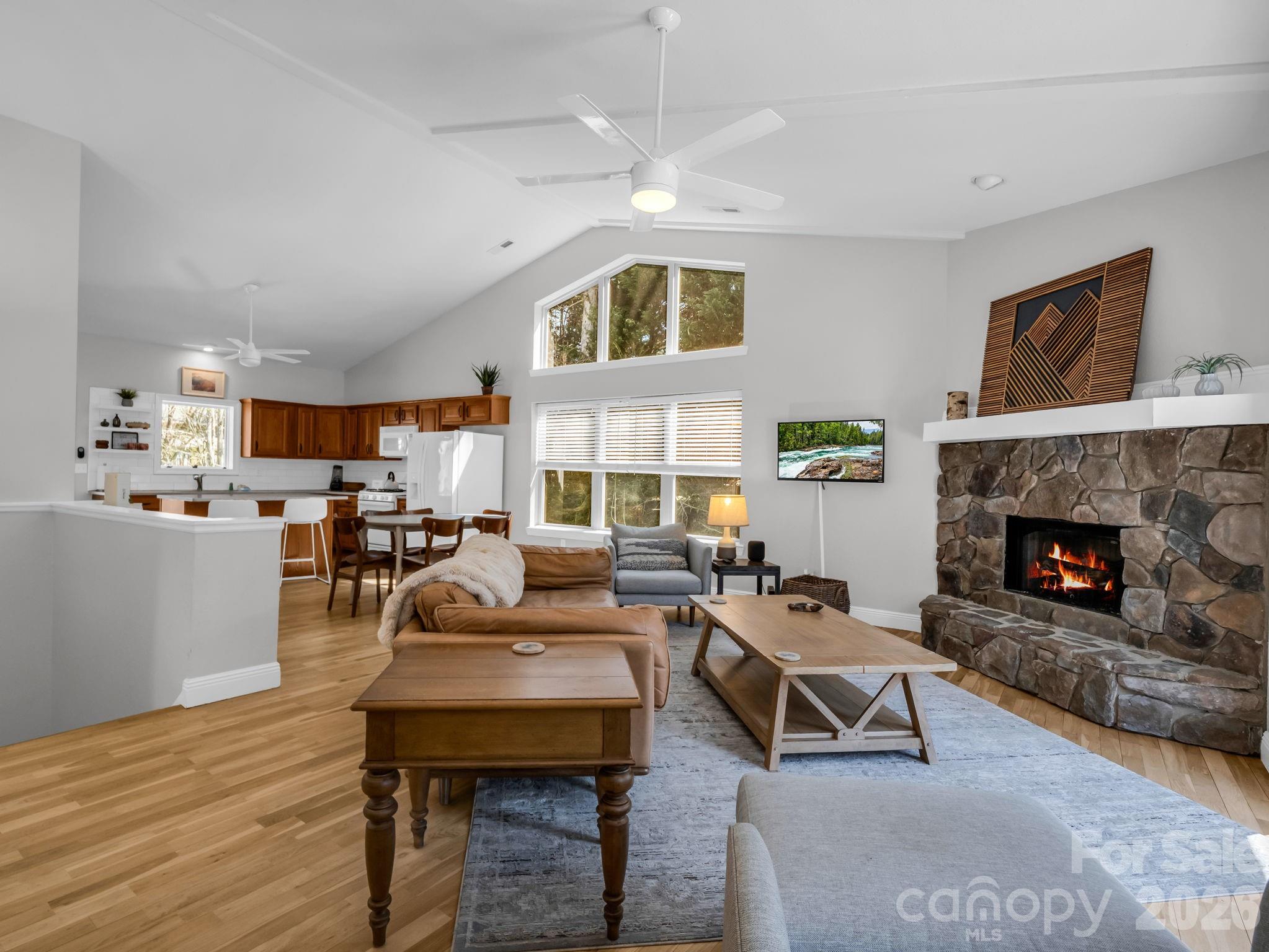 121 Fern Loop — Lake Lure