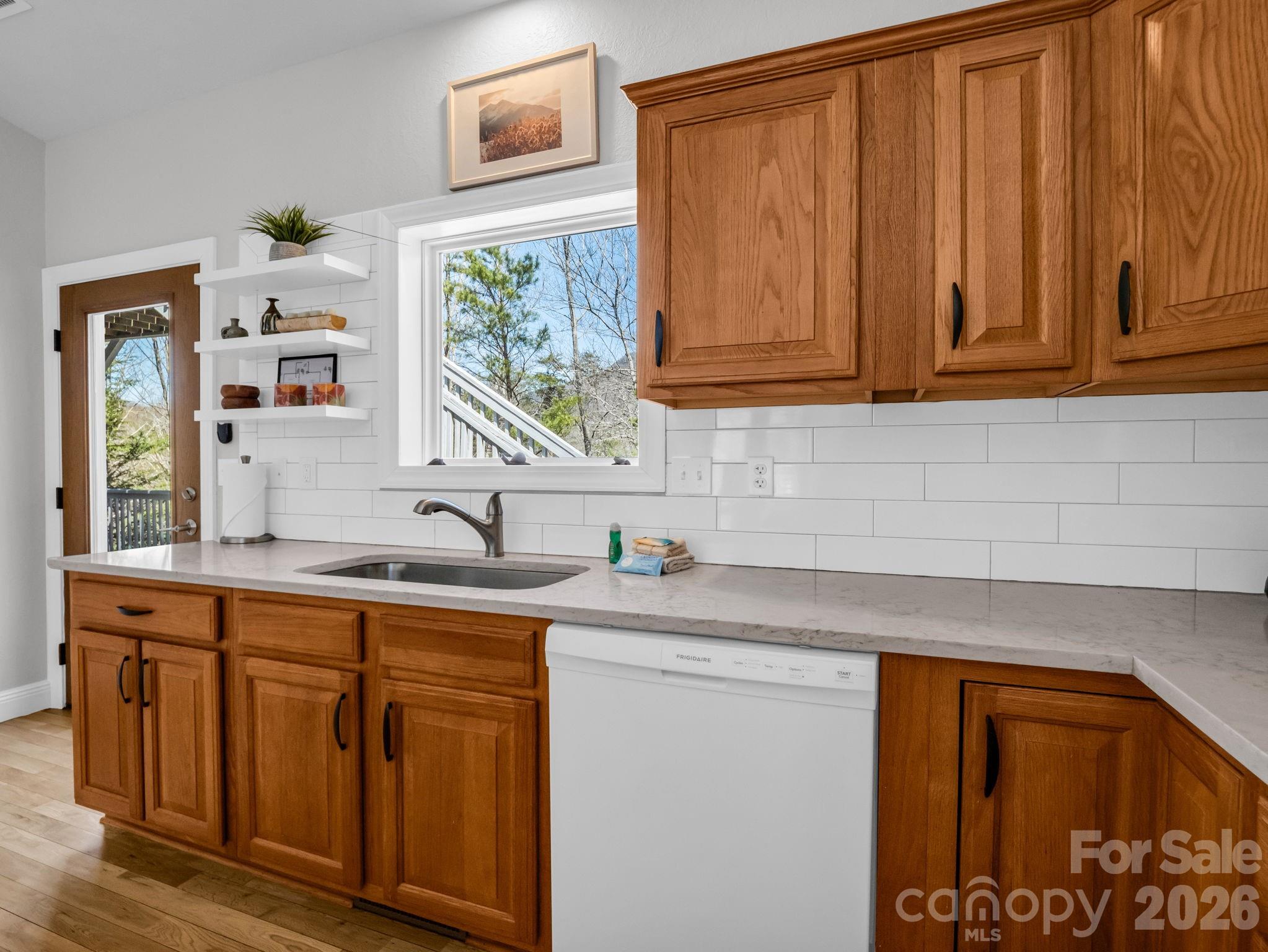 121 Fern Loop — Lake Lure