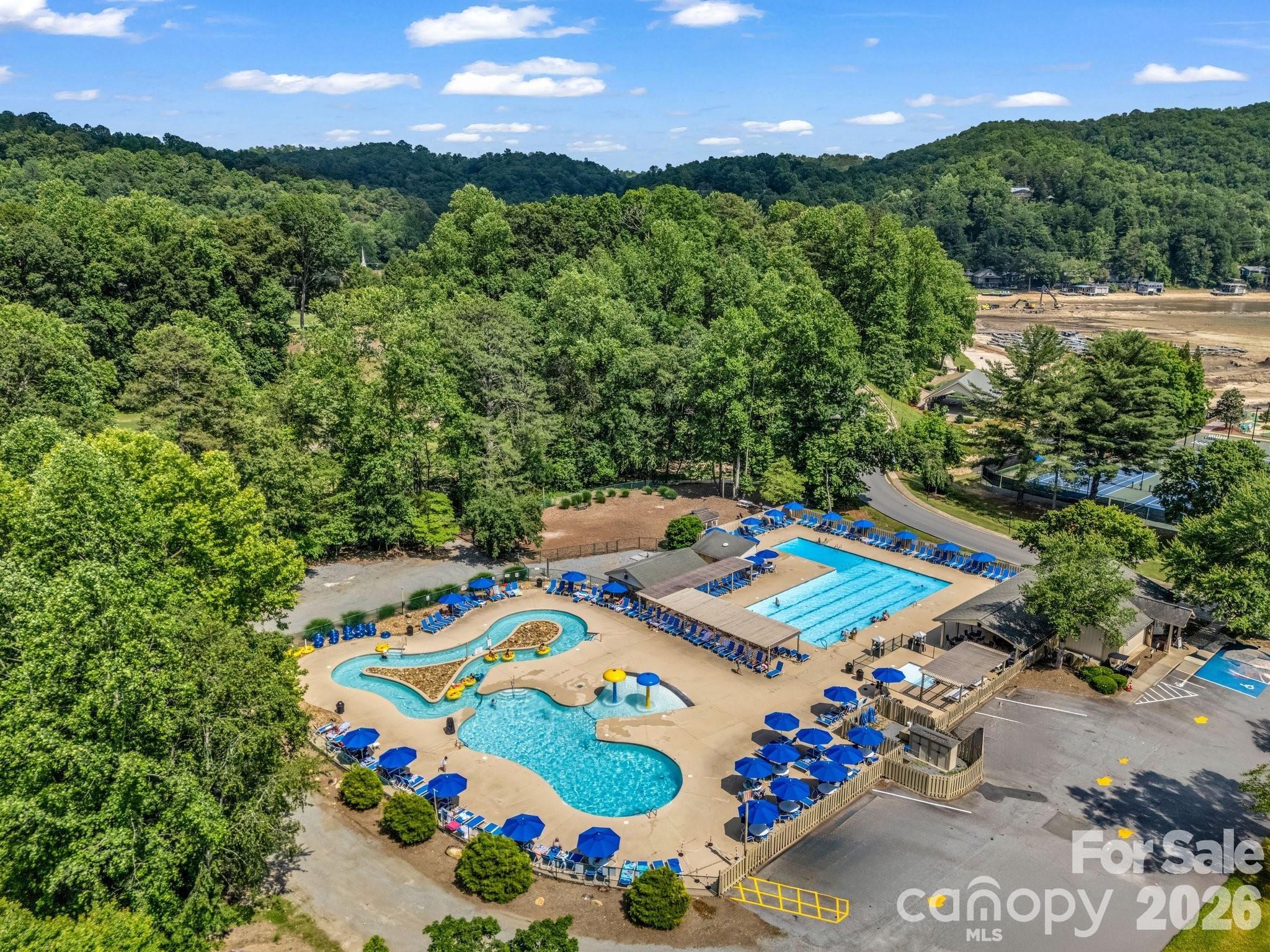 121 Fern Loop — Lake Lure