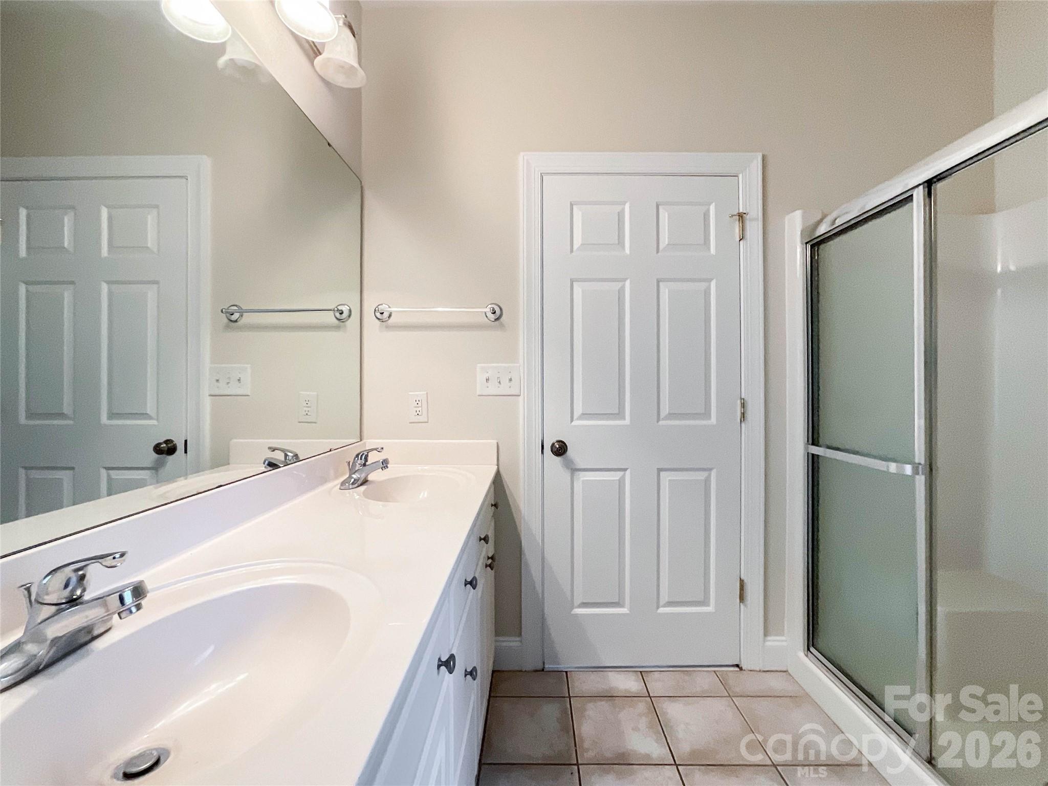 1406 Kent Court — Monroe