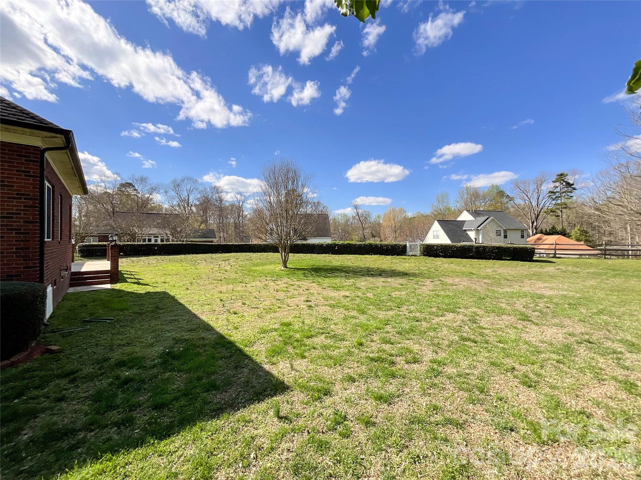 1406 Kent Court — Monroe