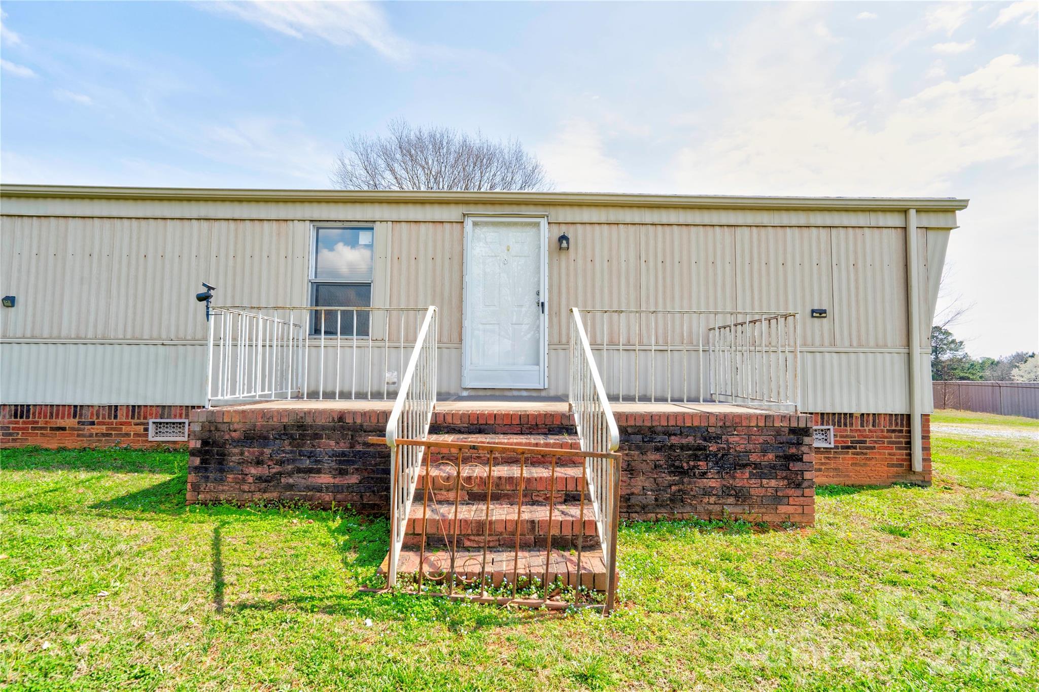 2728 Polkville Road — Shelby