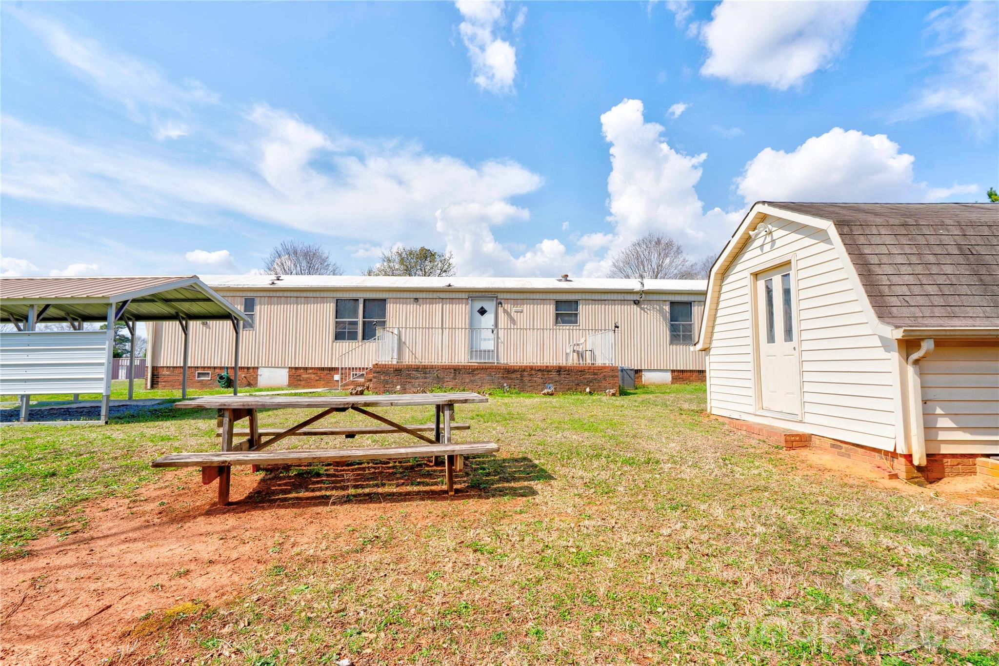 2728 Polkville Road — Shelby