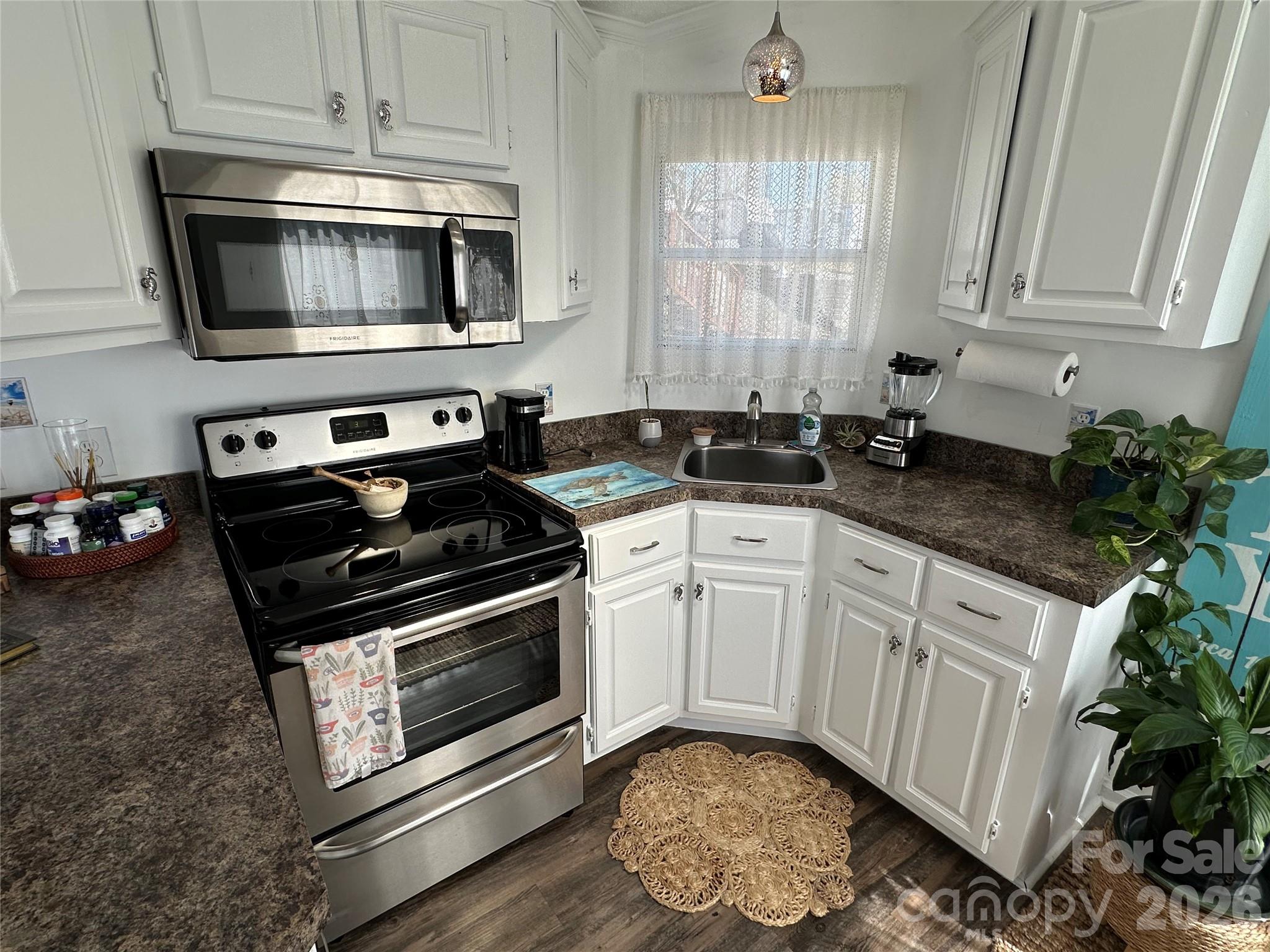 166 Eagle Drive — New London