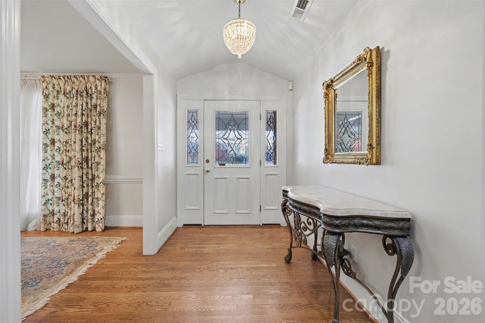 746 Grandview Drive NE — Concord