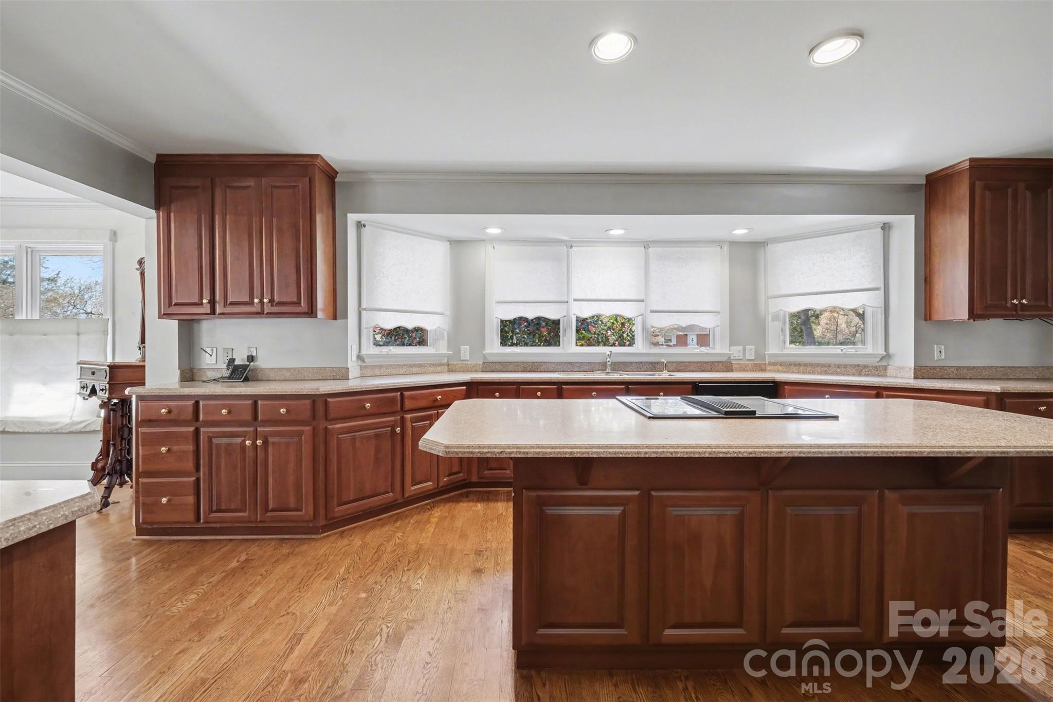 746 Grandview Drive NE — Concord