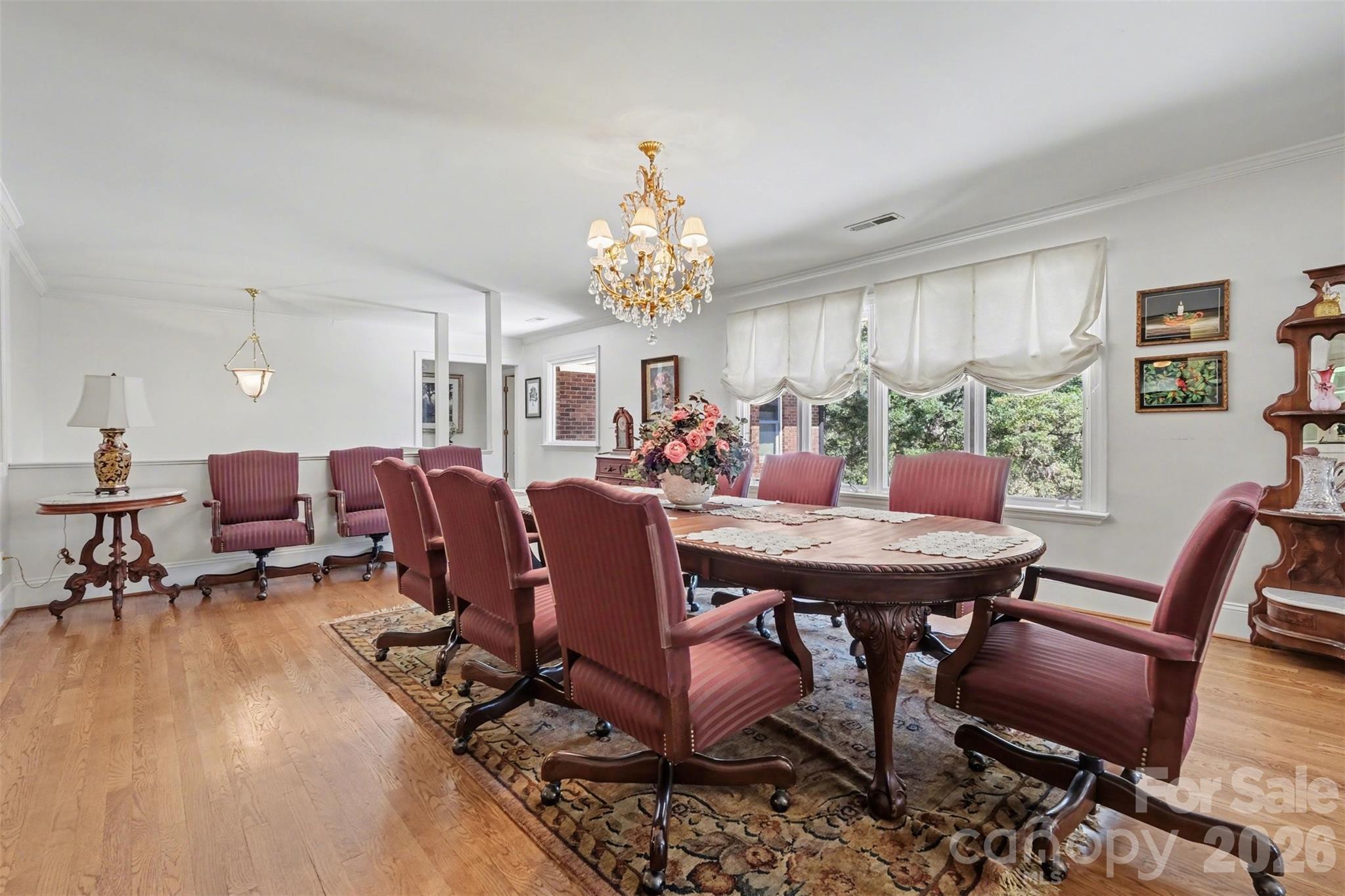 746 Grandview Drive NE — Concord