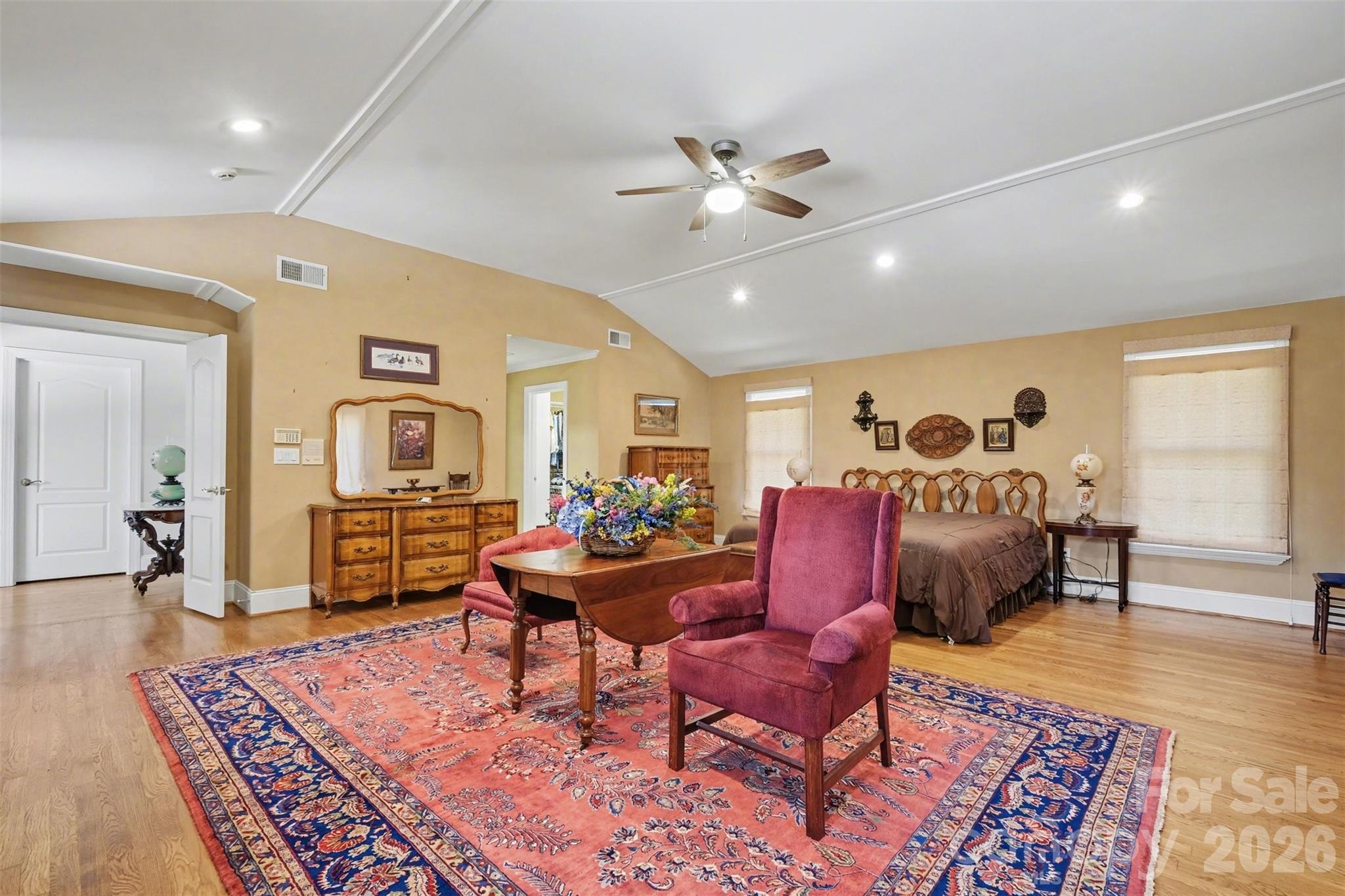 746 Grandview Drive NE — Concord