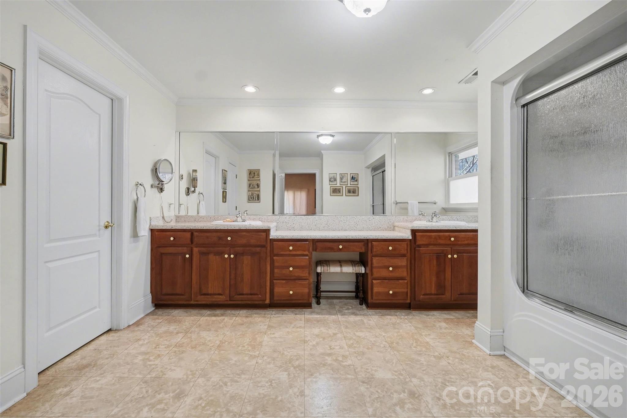 746 Grandview Drive NE — Concord