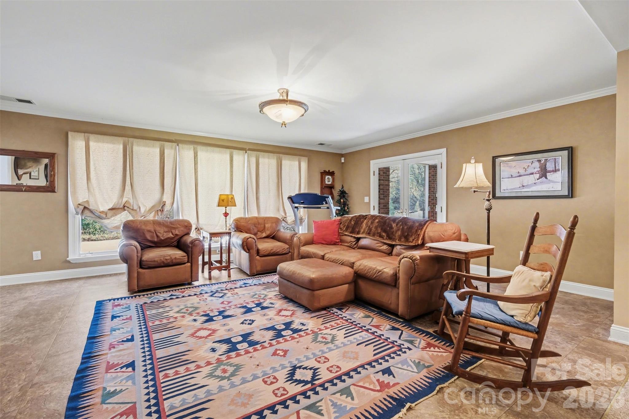 746 Grandview Drive NE — Concord