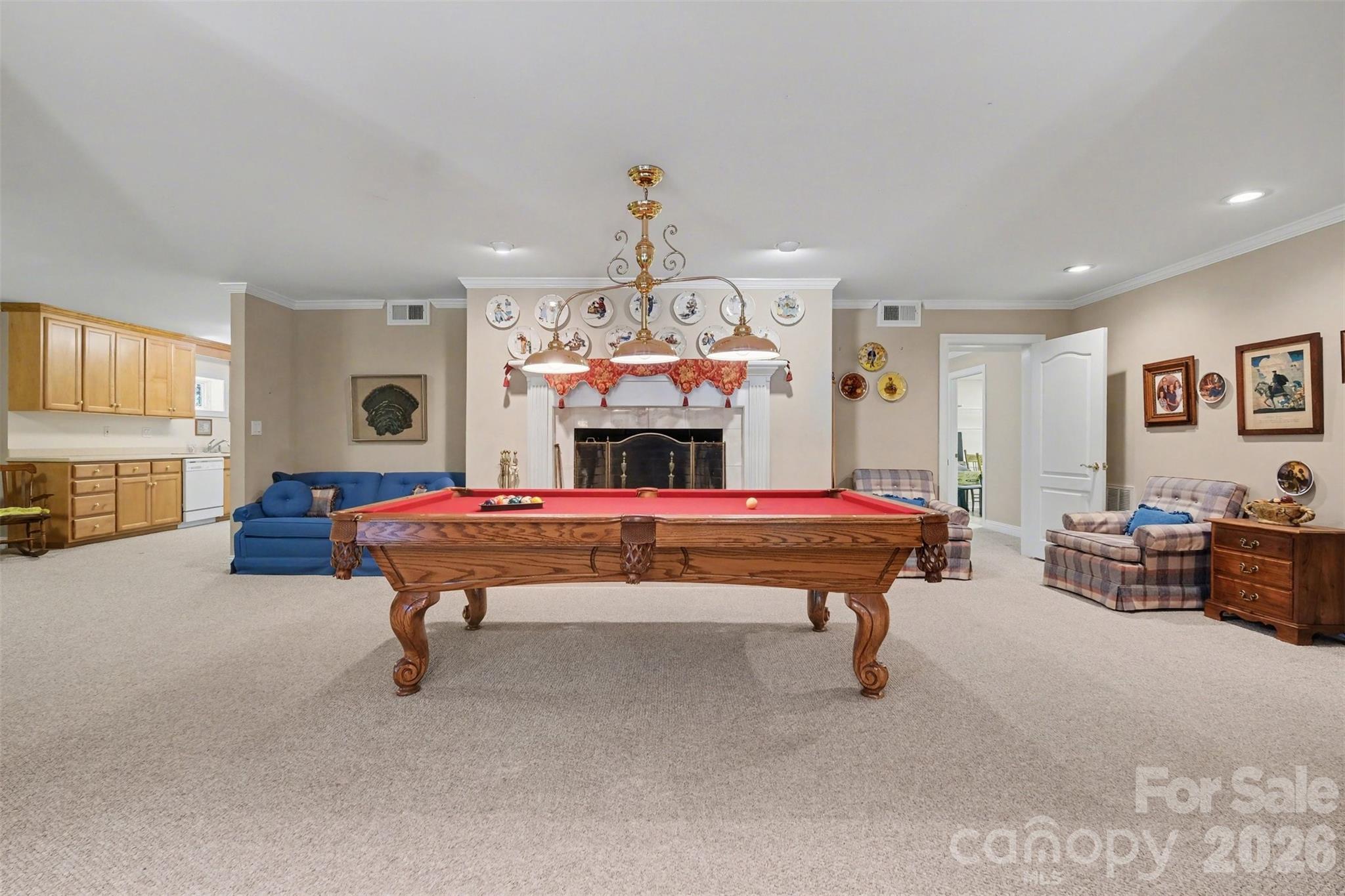 746 Grandview Drive NE — Concord