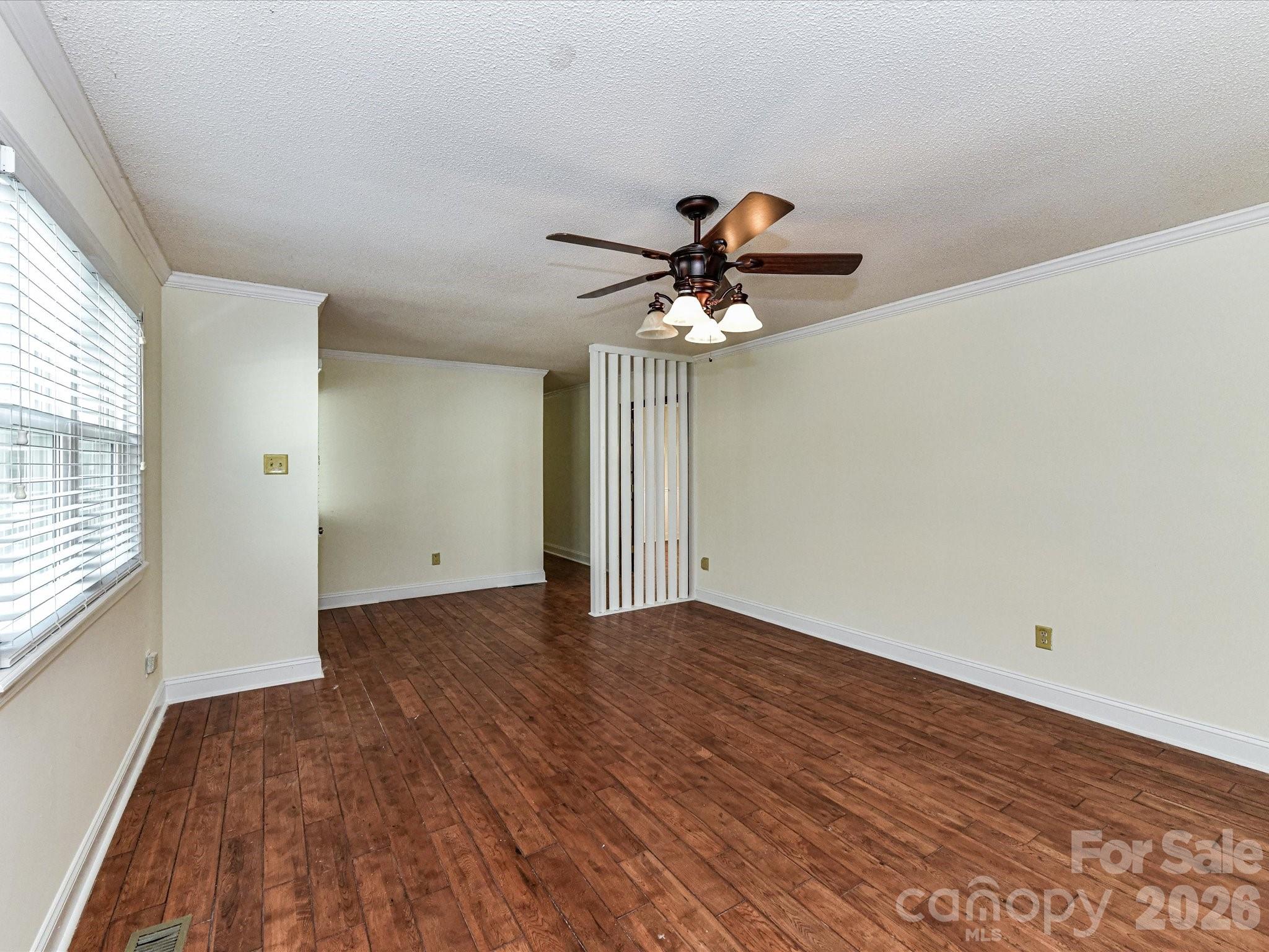 916 Lakewood Drive — Matthews