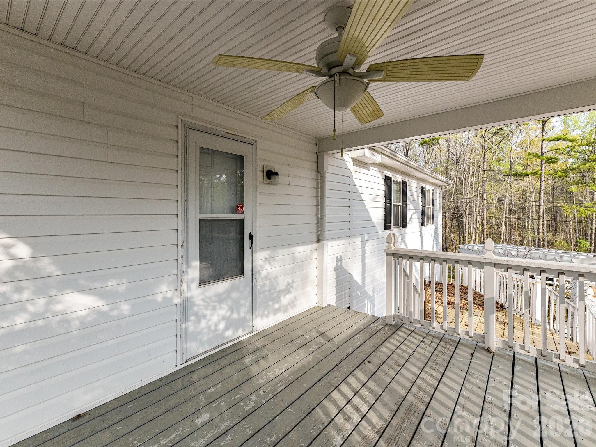 916 Lakewood Drive — Matthews