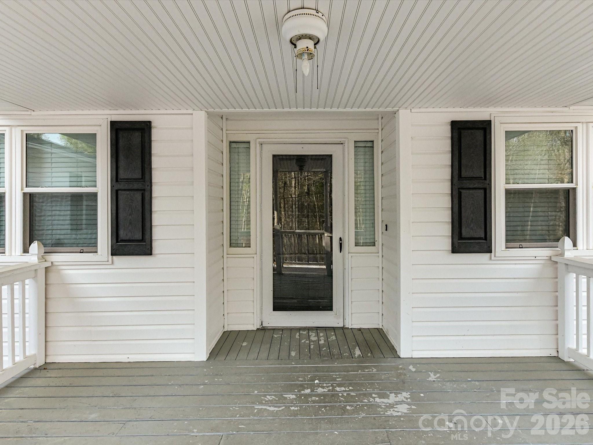 916 Lakewood Drive — Matthews