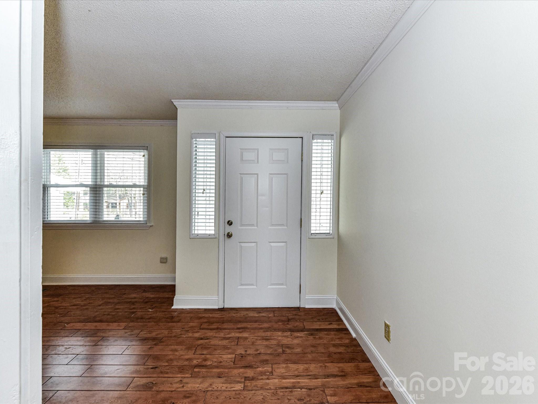 916 Lakewood Drive — Matthews