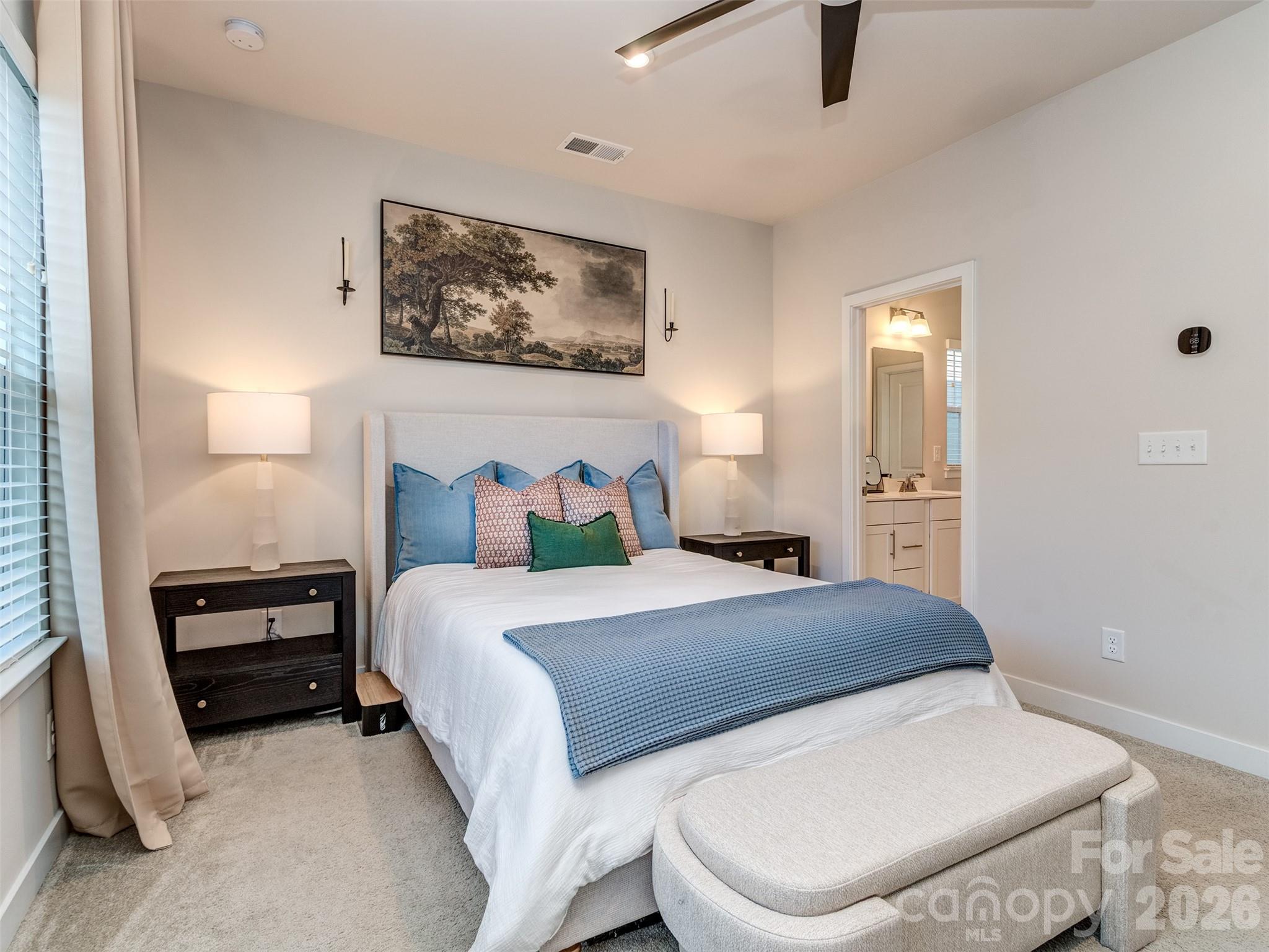 1033 Simcoe Lane — Charlotte
