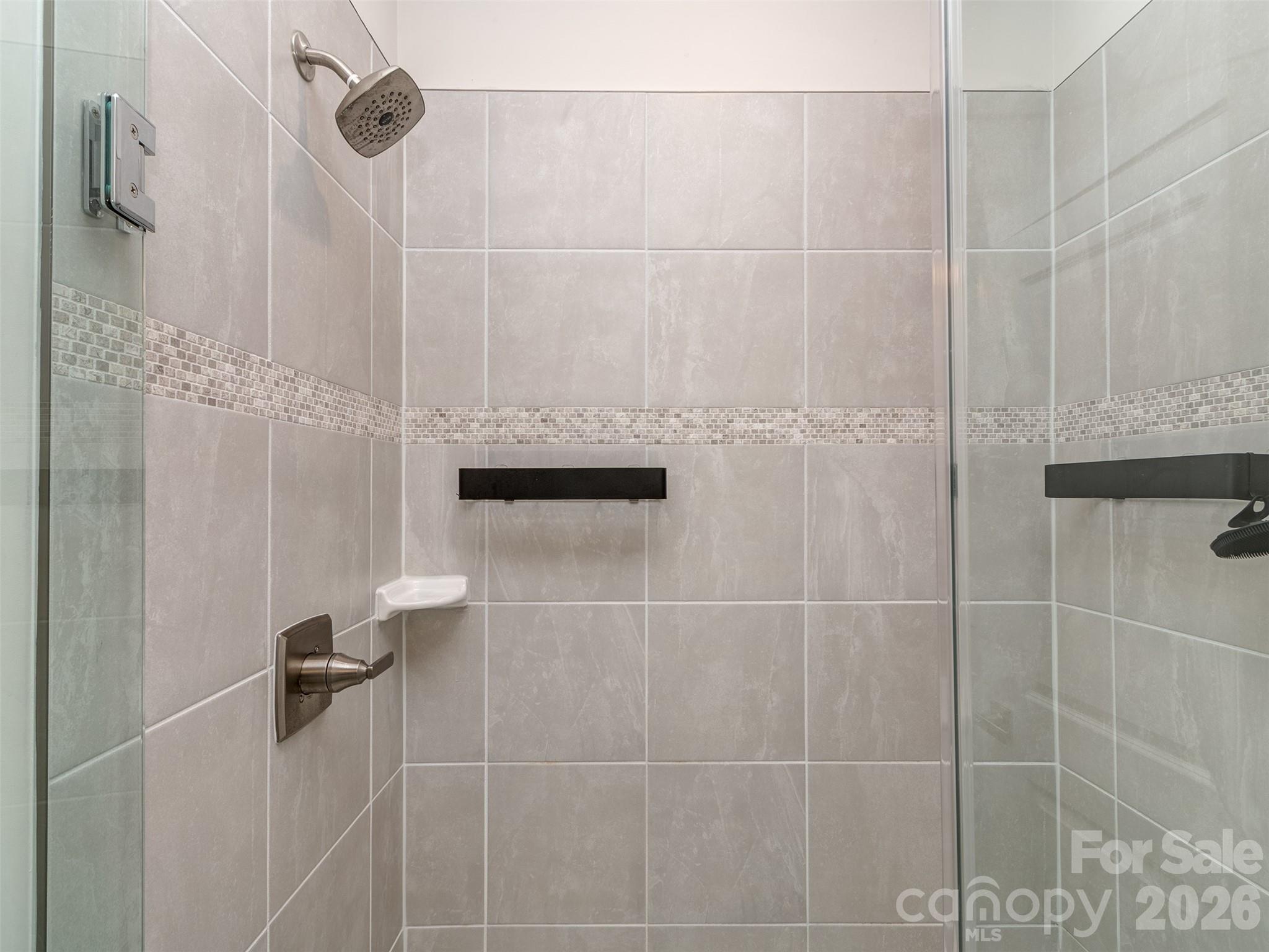 1033 Simcoe Lane — Charlotte