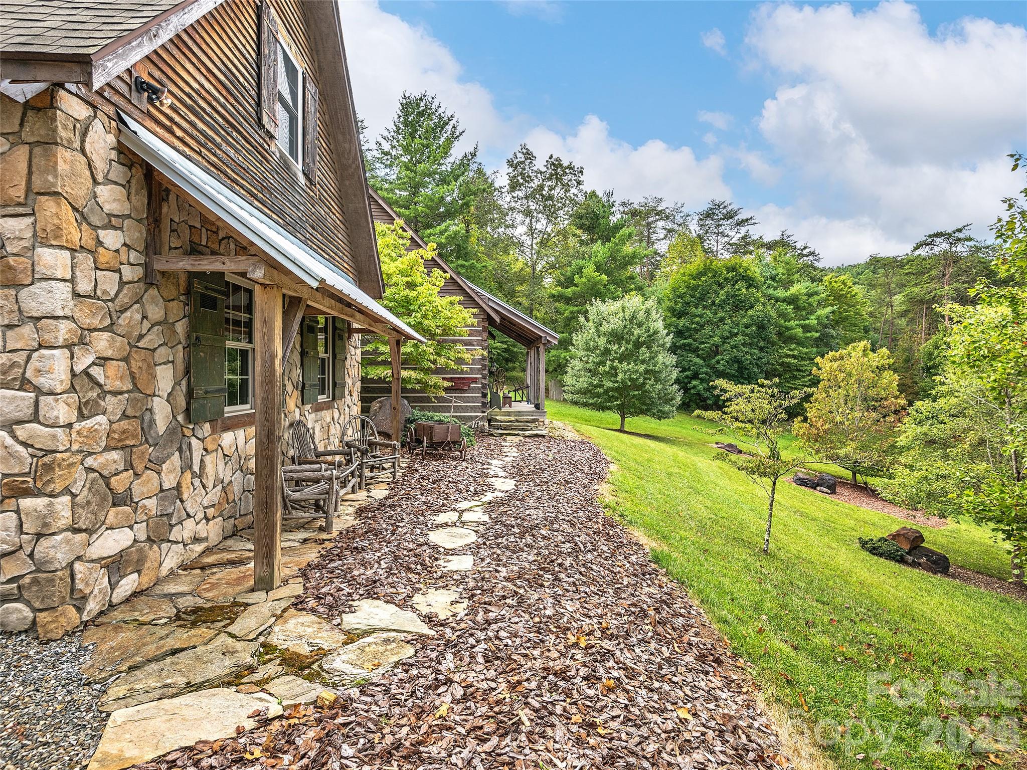 571 Fletcher Martin Road — Alexander