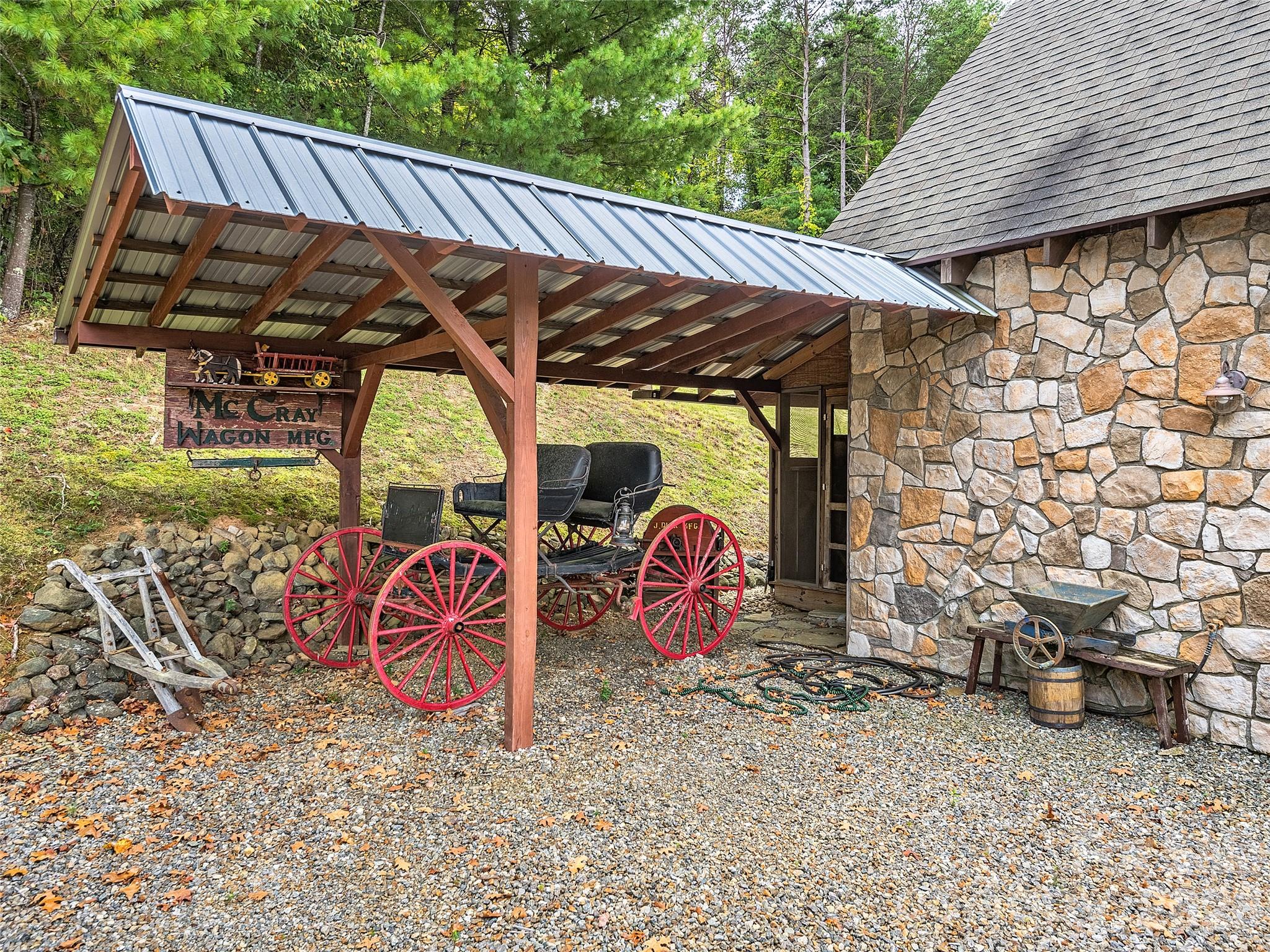 571 Fletcher Martin Road — Alexander
