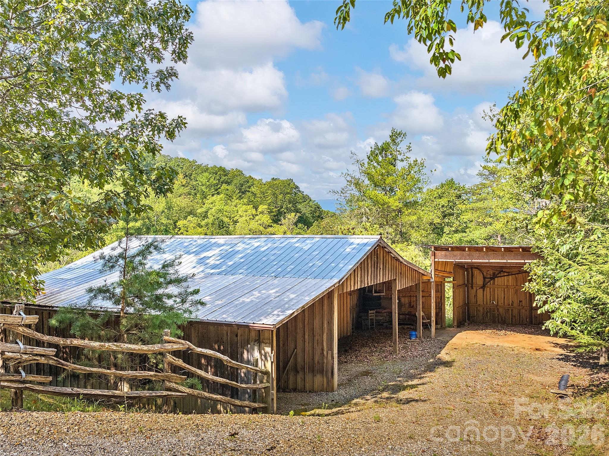 571 Fletcher Martin Road — Alexander