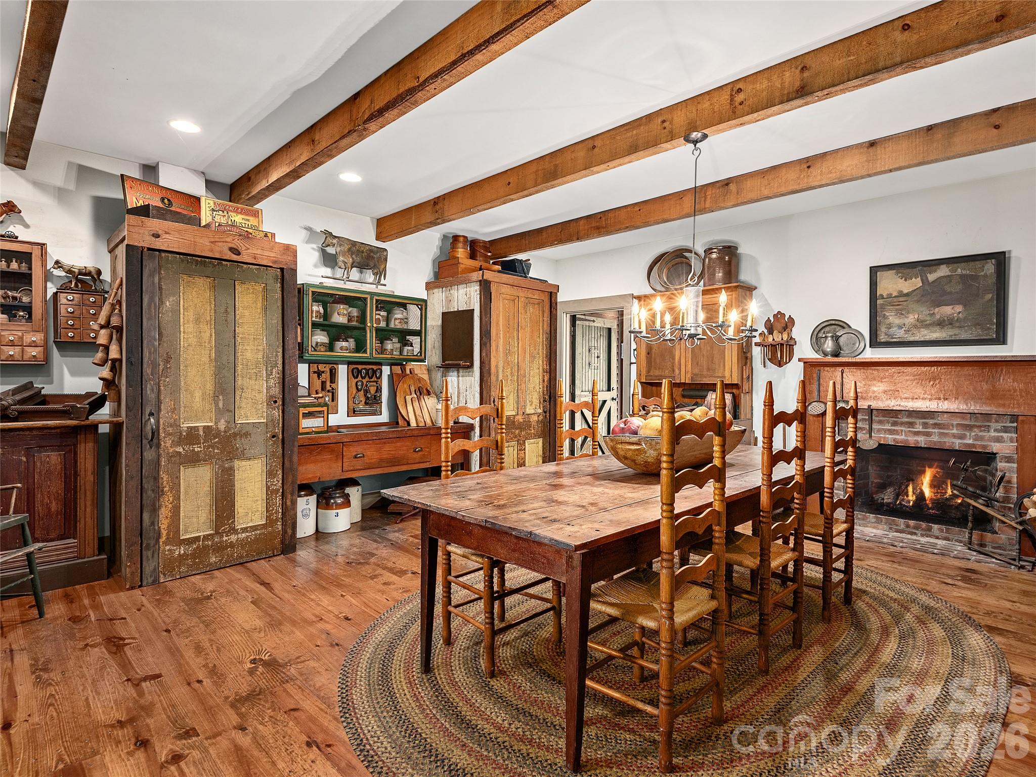 571 Fletcher Martin Road — Alexander