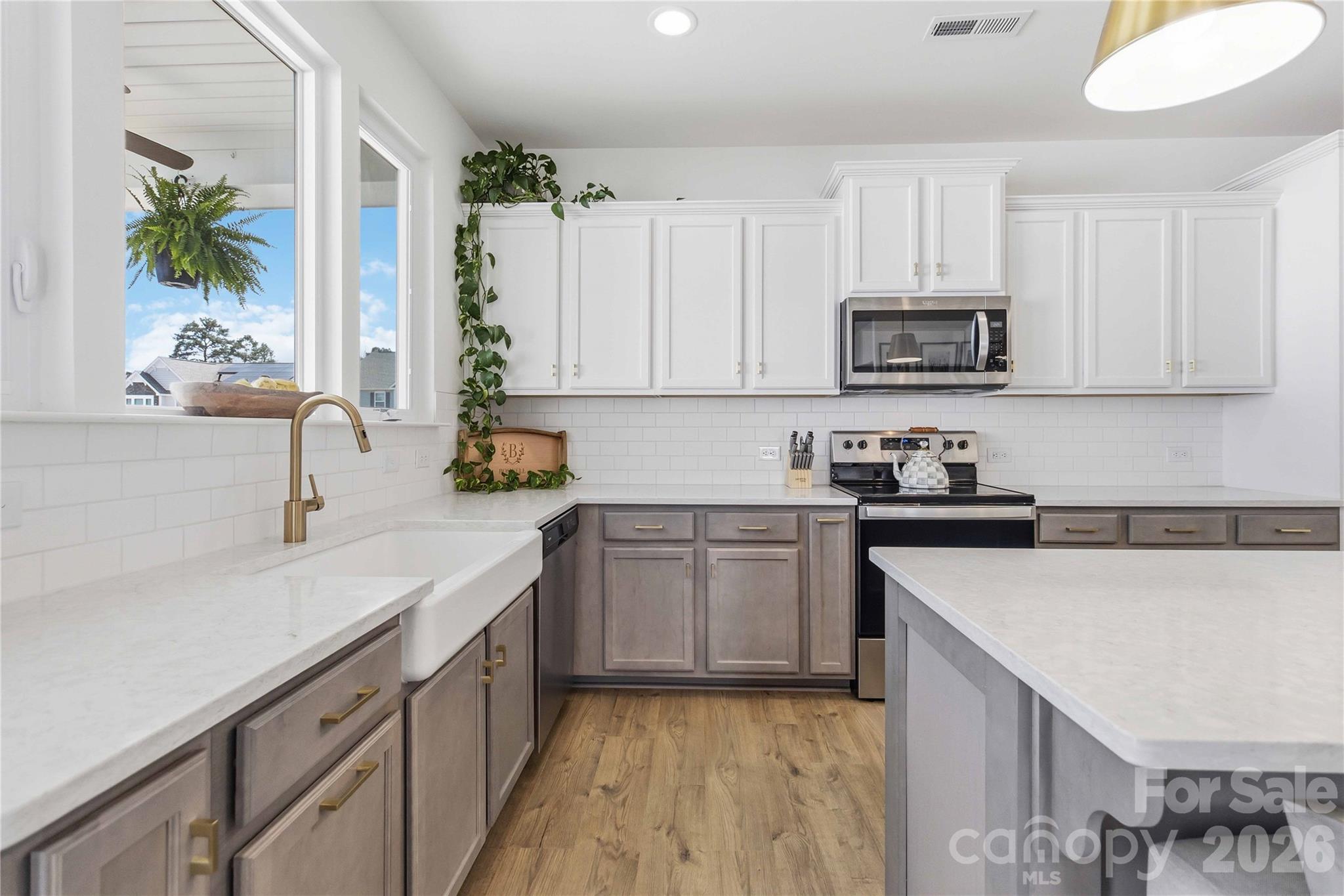 6351 Clarisse Drive SW — Concord